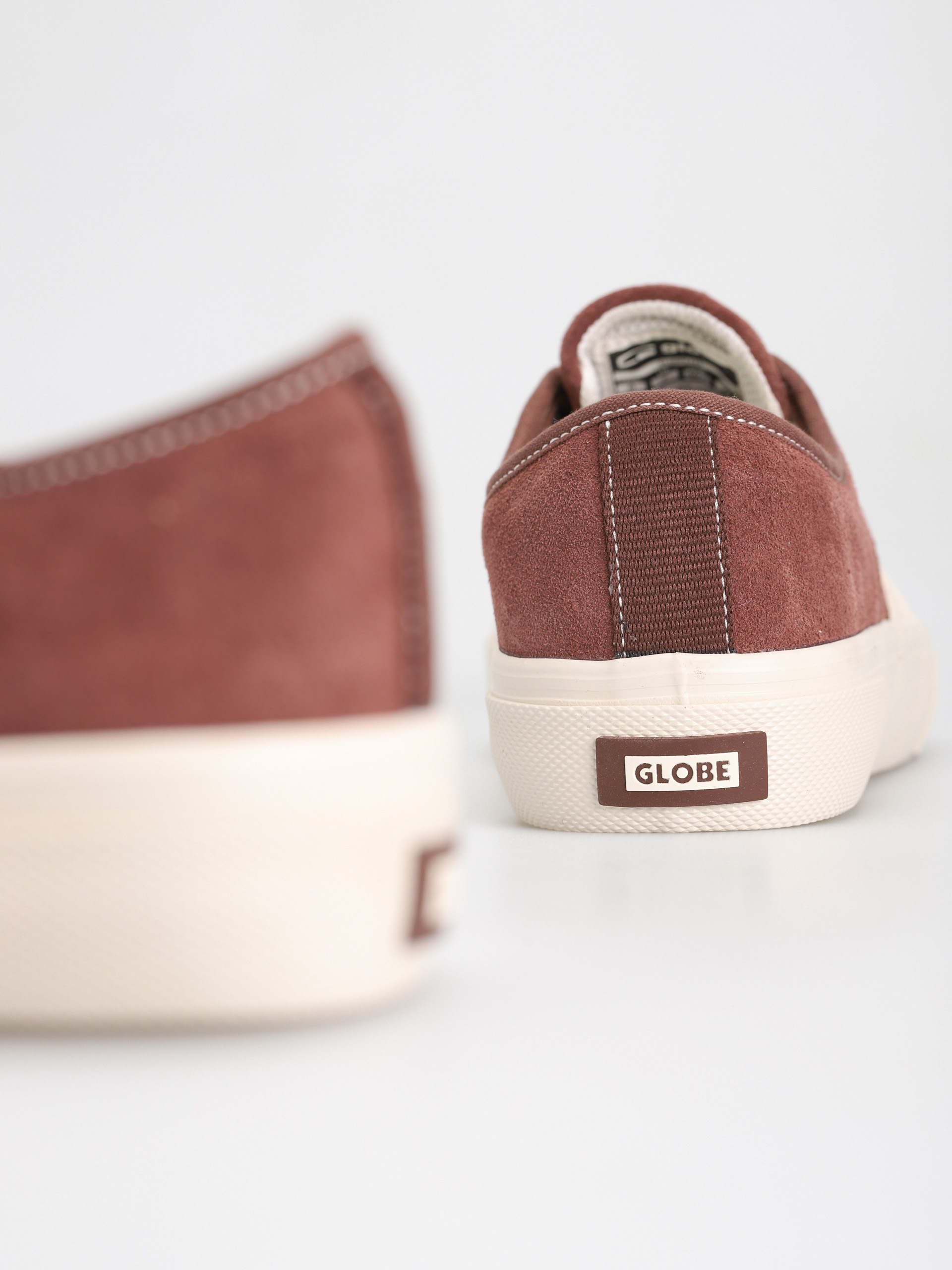 Pantofi Globe Surplus (sepia/antique)