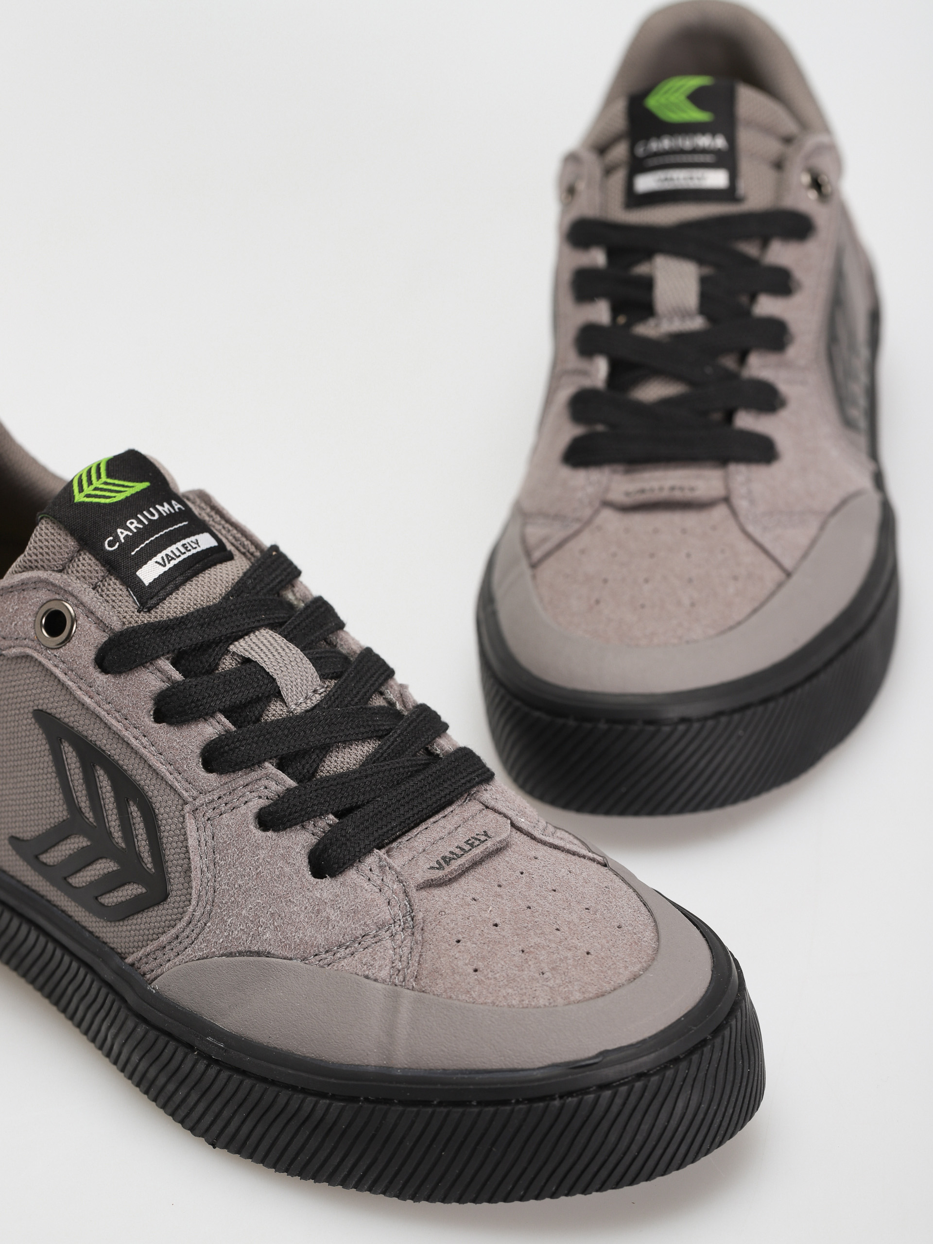 Pantofi Cariuma Vallely (grey/black)