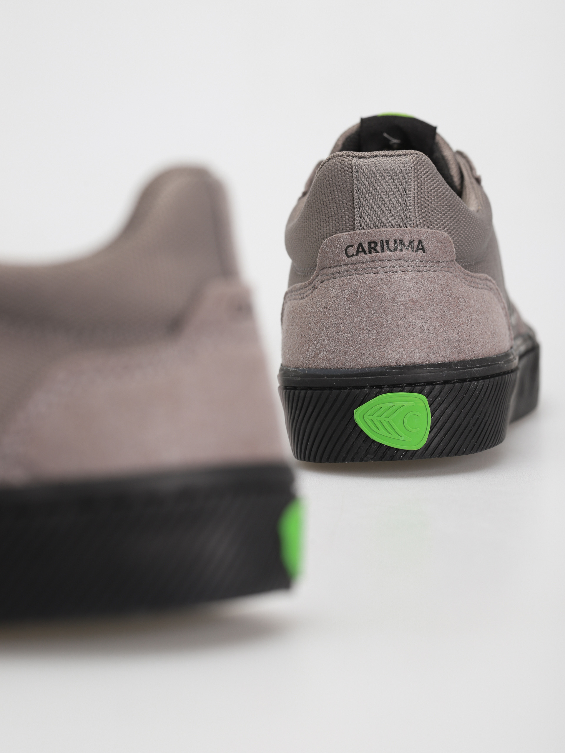 Pantofi Cariuma Vallely (grey/black)