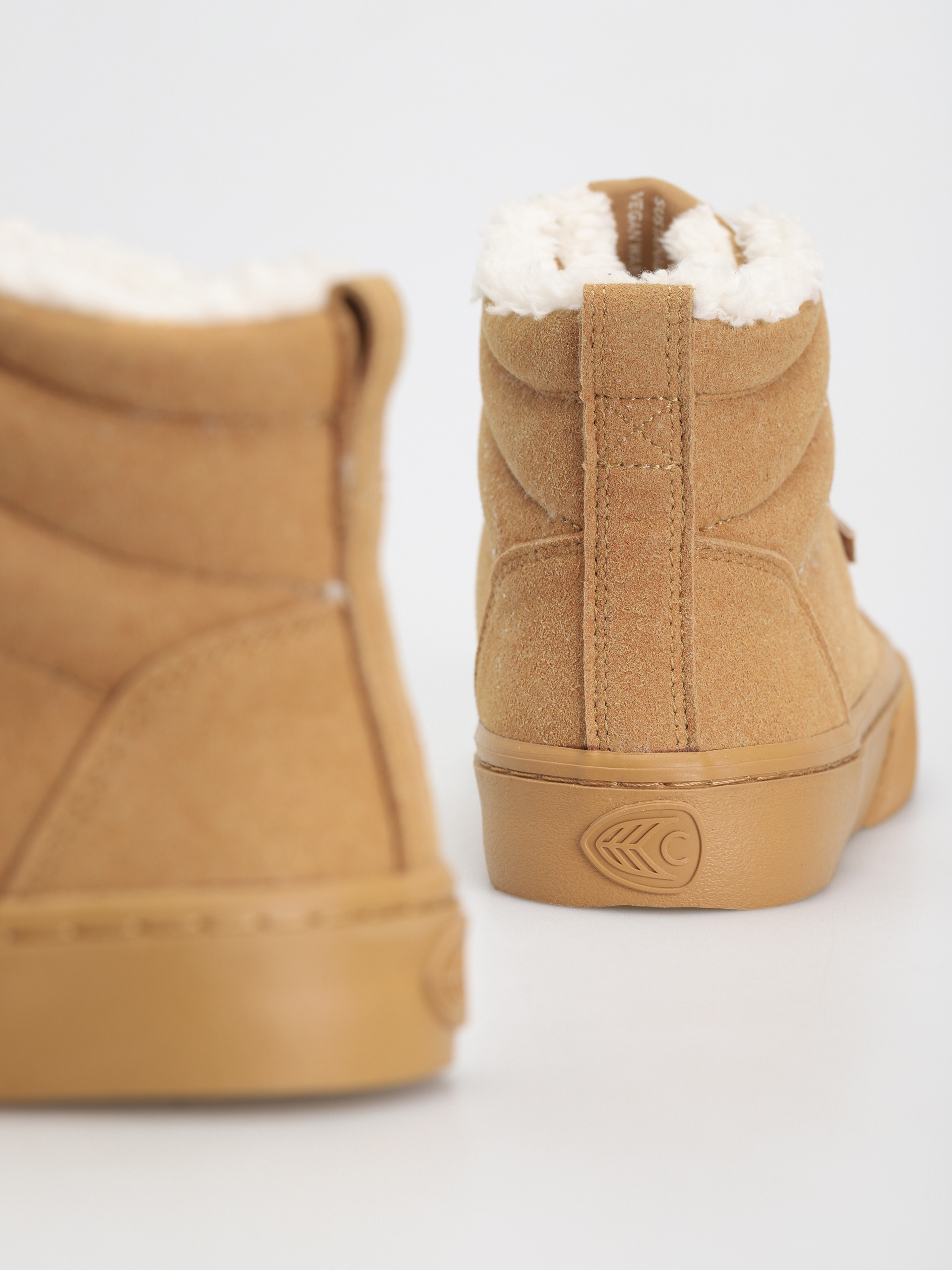 Pantofi Cariuma Oca High (all camel)