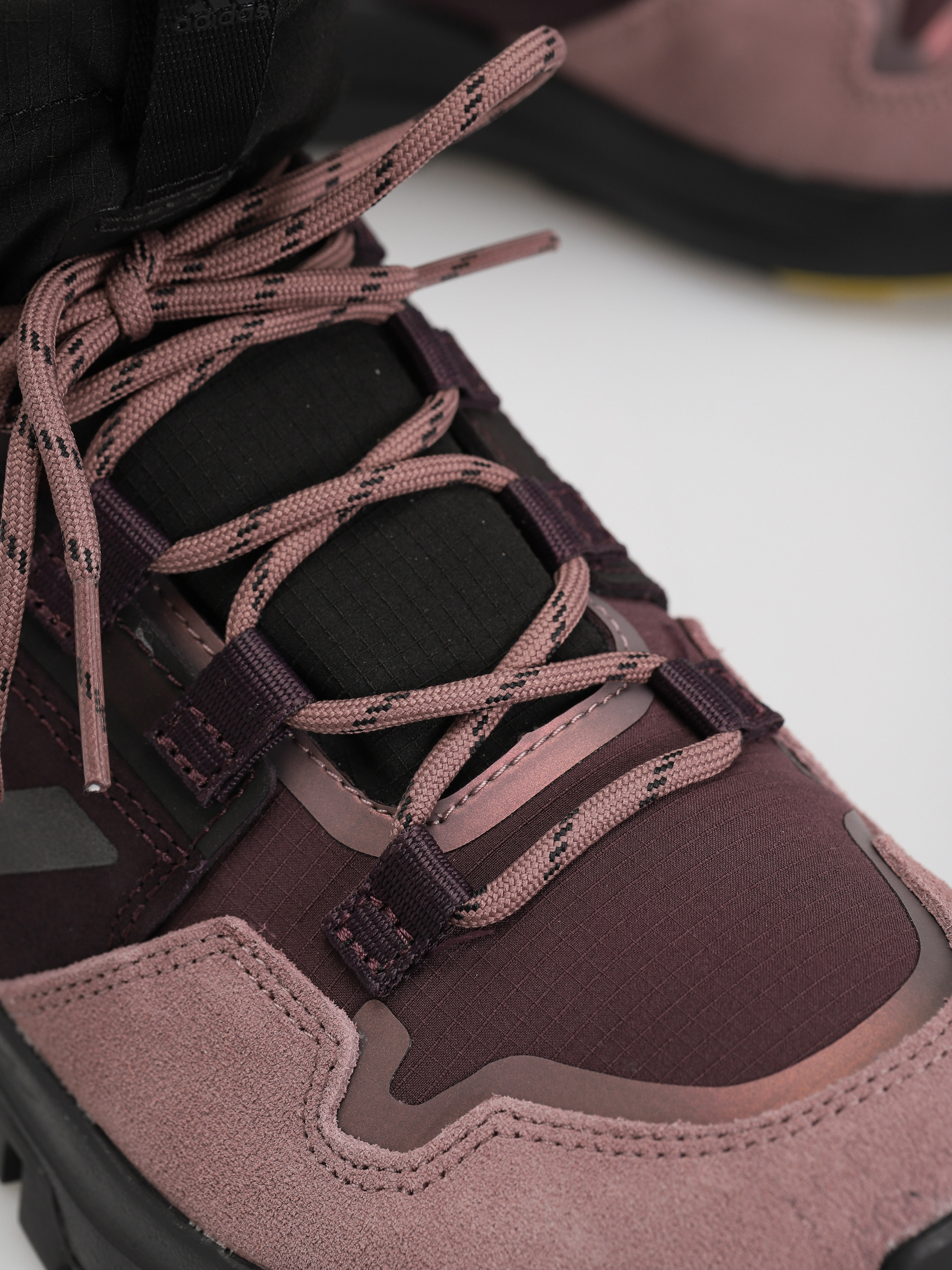 Pantofi adidas Originals Terrex Hikster Mid Cold Rdy Wmn (shamar/cblack/wonoxi)