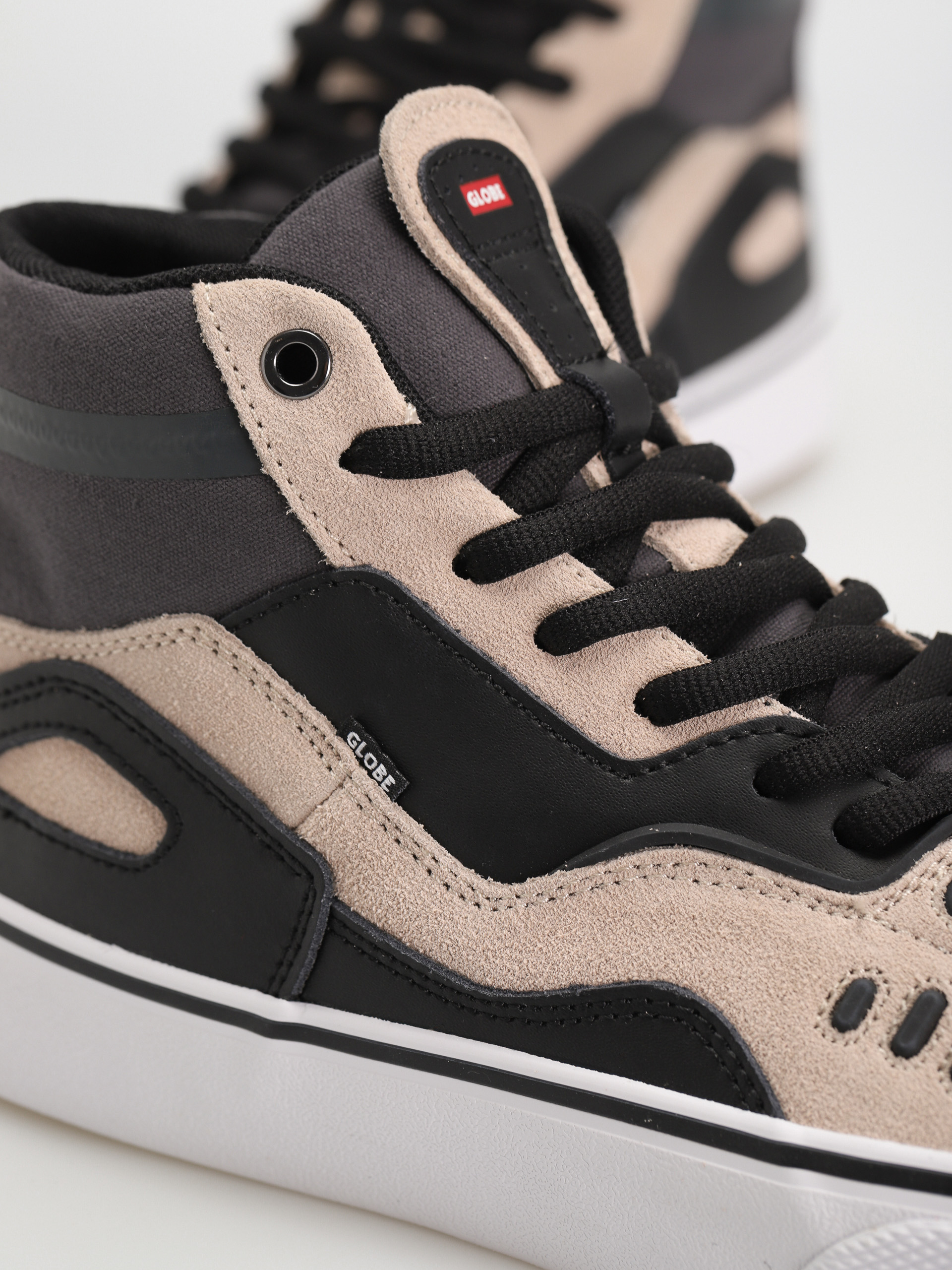 Pantofi Globe Dimension (khaki/black)