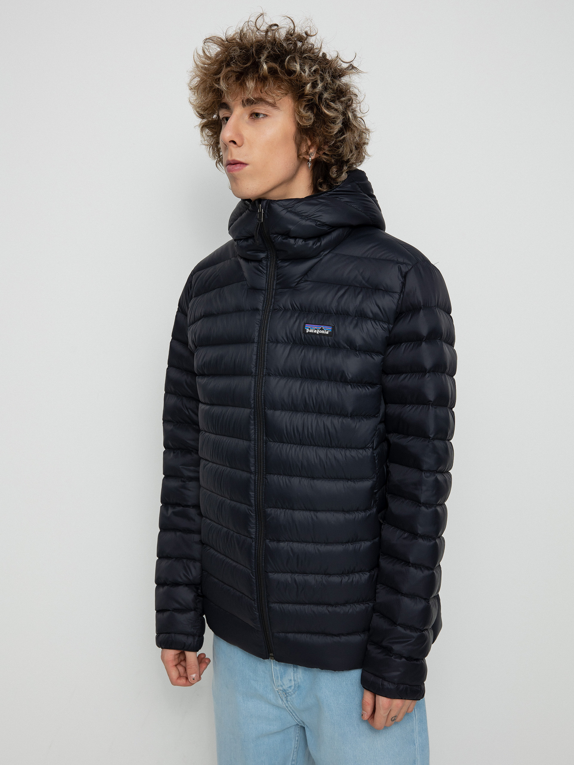 Geacă Patagonia Down Sweater Hoody (black)