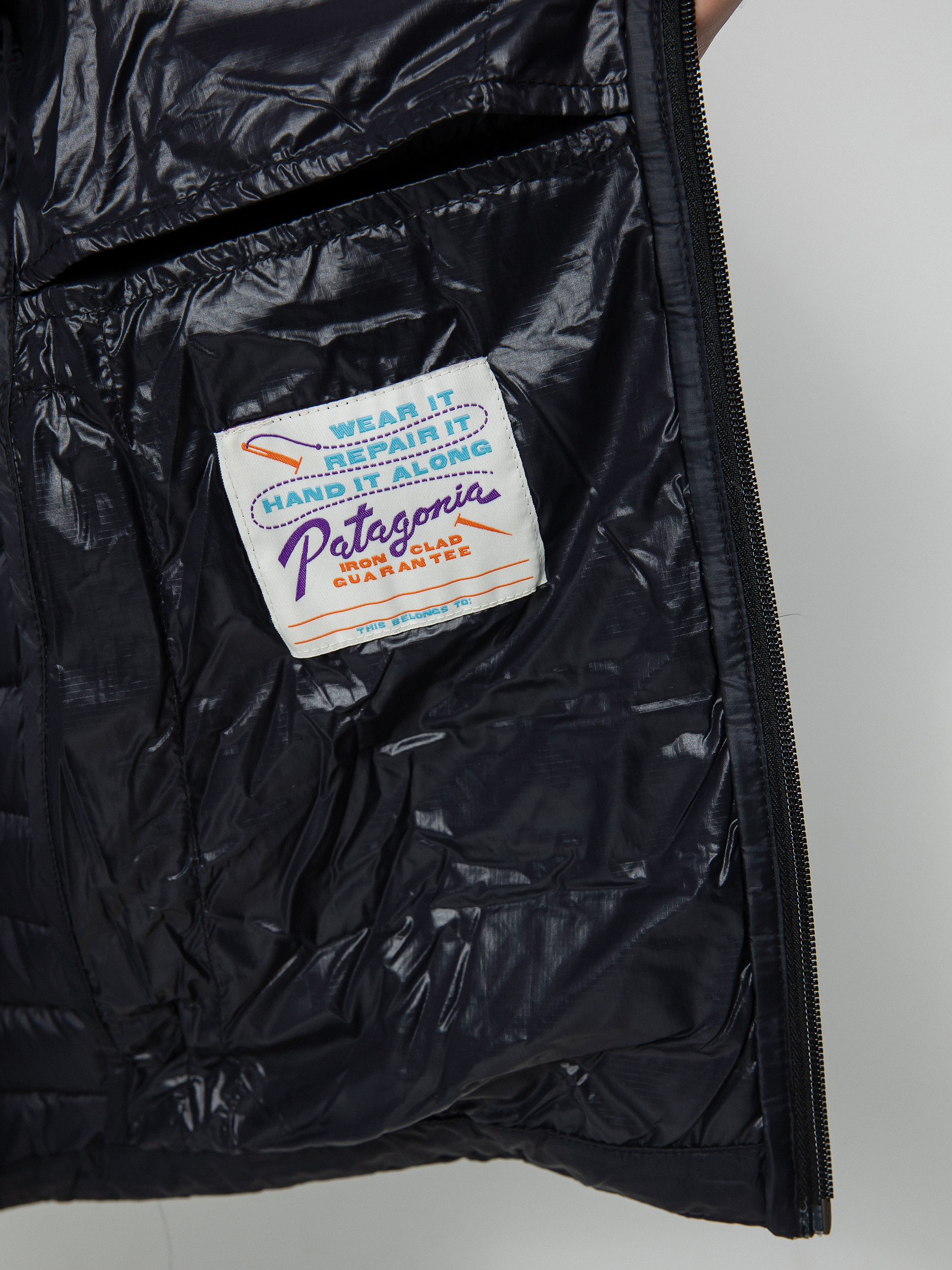 Geacă Patagonia Down Sweater Hoody (black)