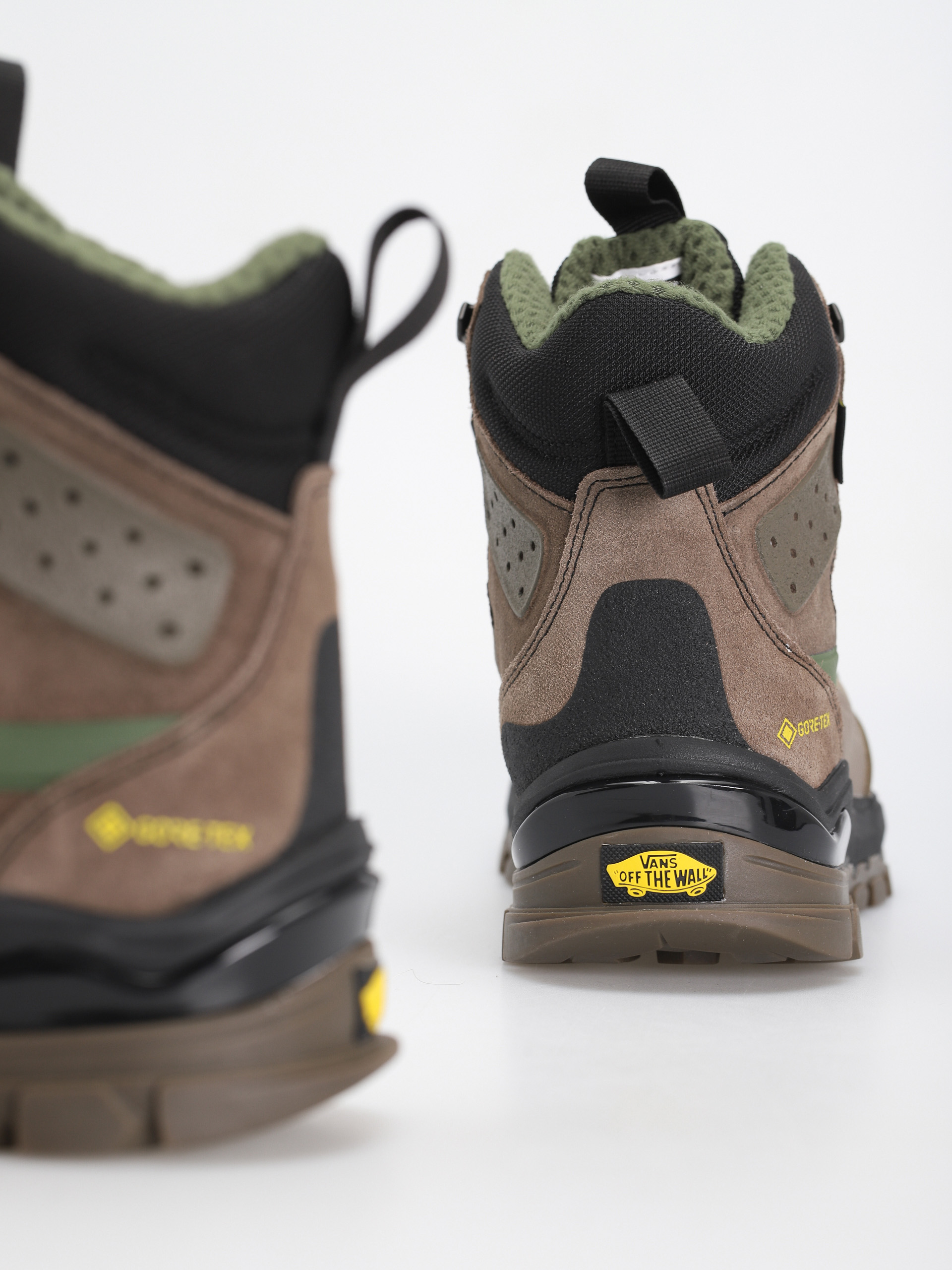 Pantofi Vans Ultrarange Exo Hi Gore Tex MTE 3 (walnut/gum)