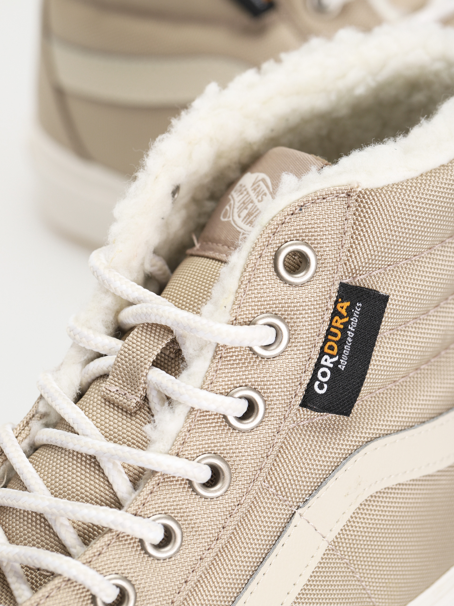 Pantofi Vans Sk8 Hi (cordura sherpa walnut)