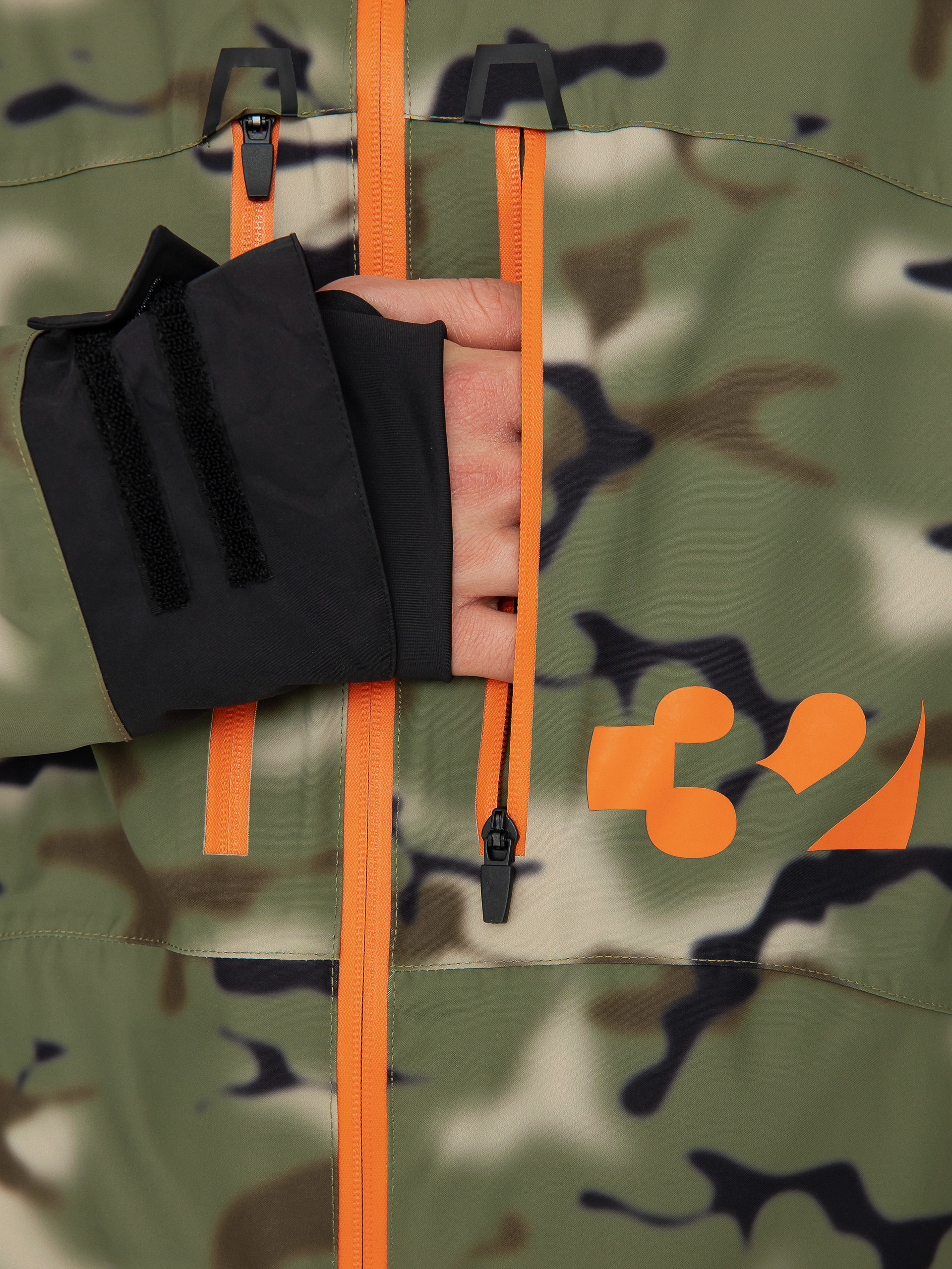 Pentru bărbați Geacă de snowboard ThirtyTwo Lashed Insulated (camo)