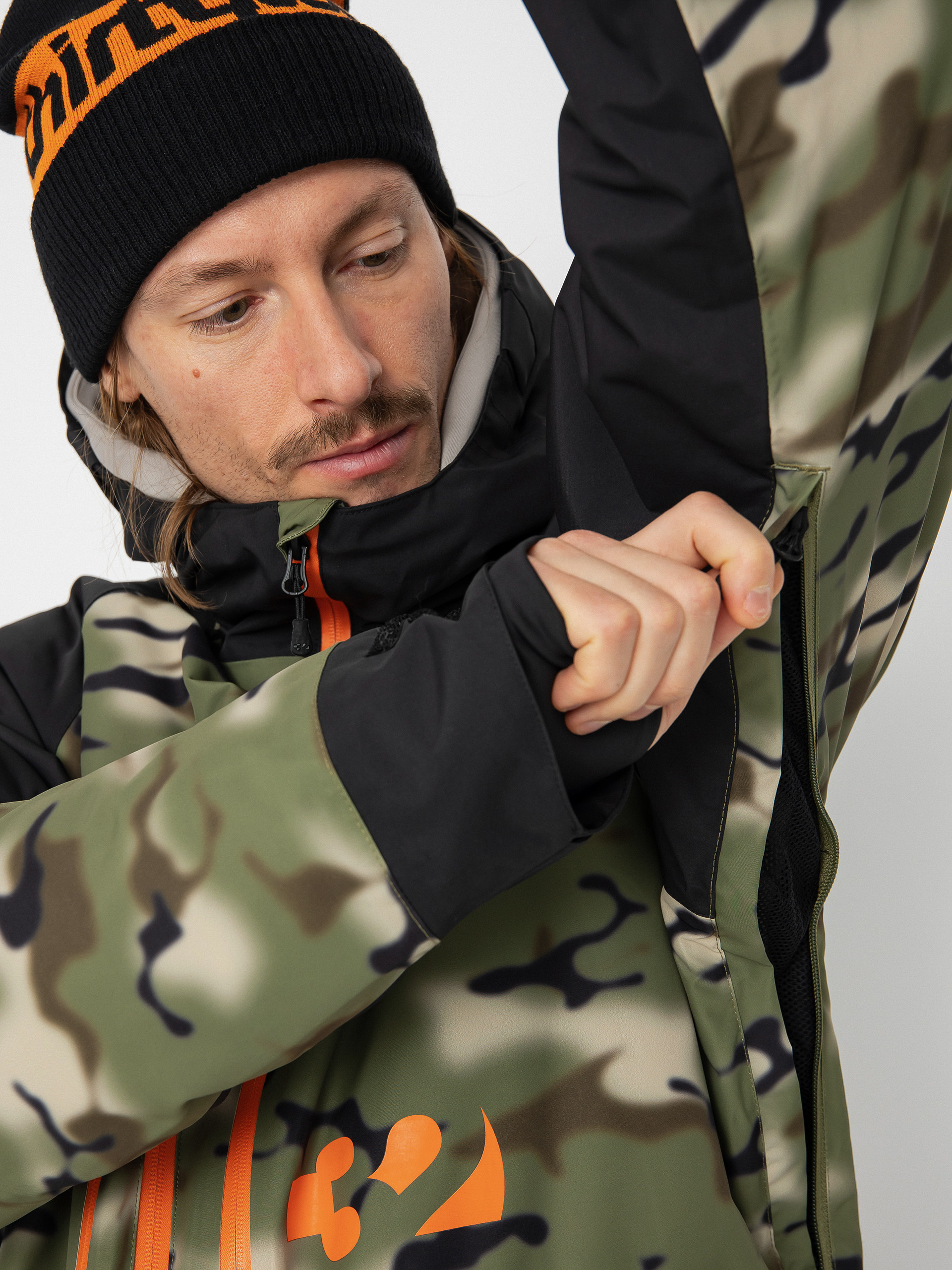 Pentru bărbați Geacă de snowboard ThirtyTwo Lashed Insulated (camo)