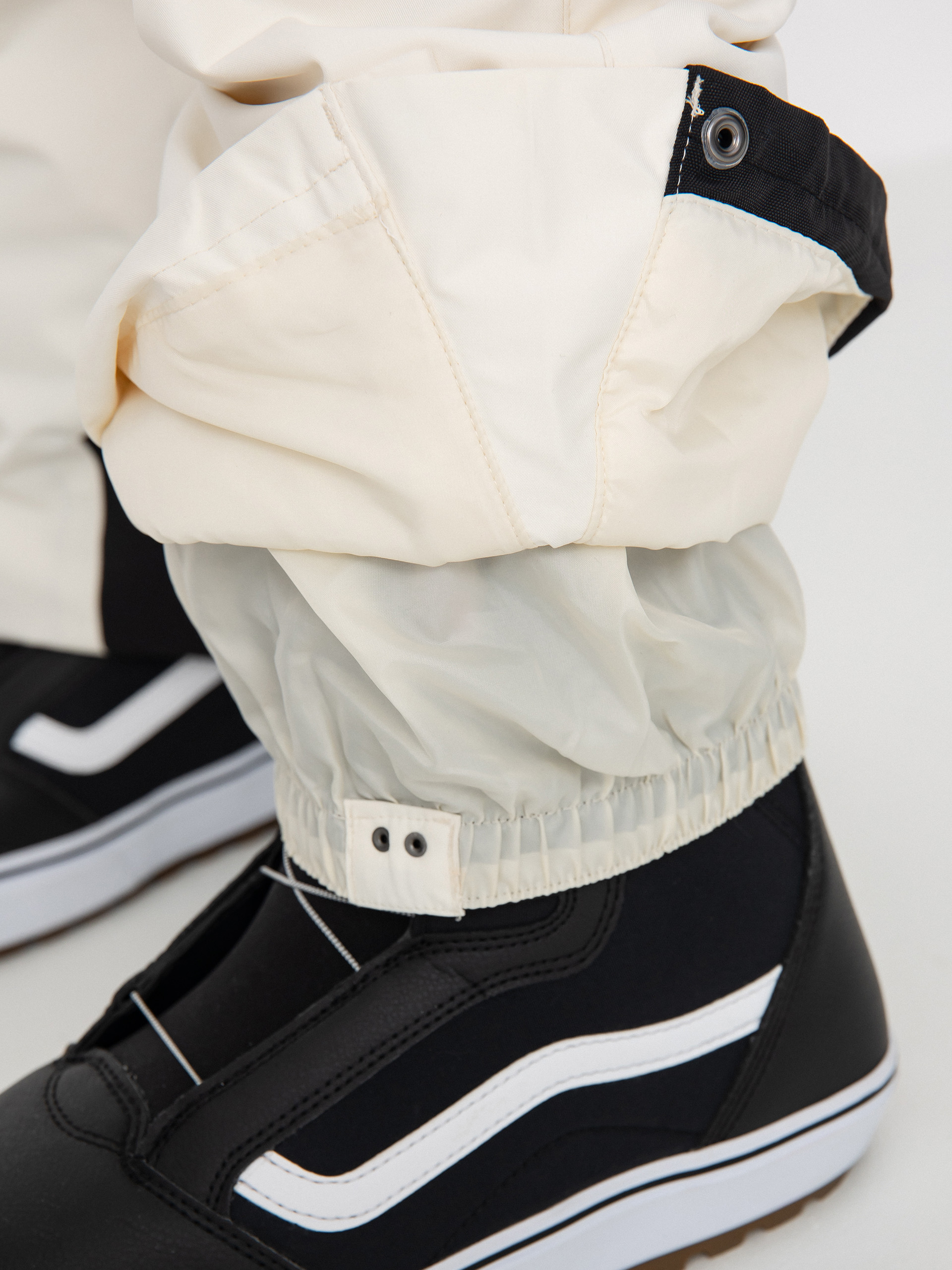 Pentru femei Pantaloni pentru snowboard Billabong Adiv Malla (fresh powder)
