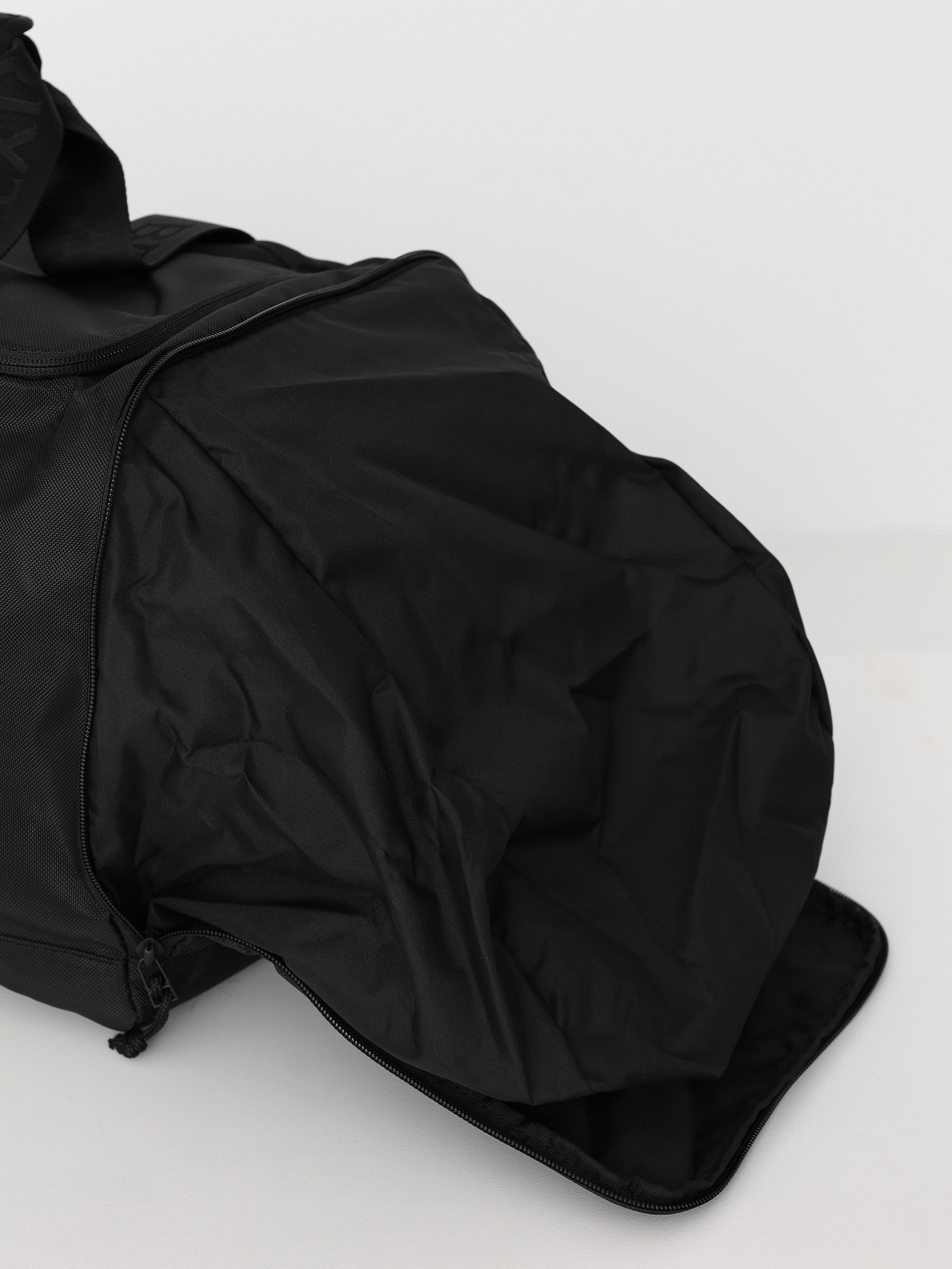 Geantă Brixton Beta 24 Hour Duffle (black)