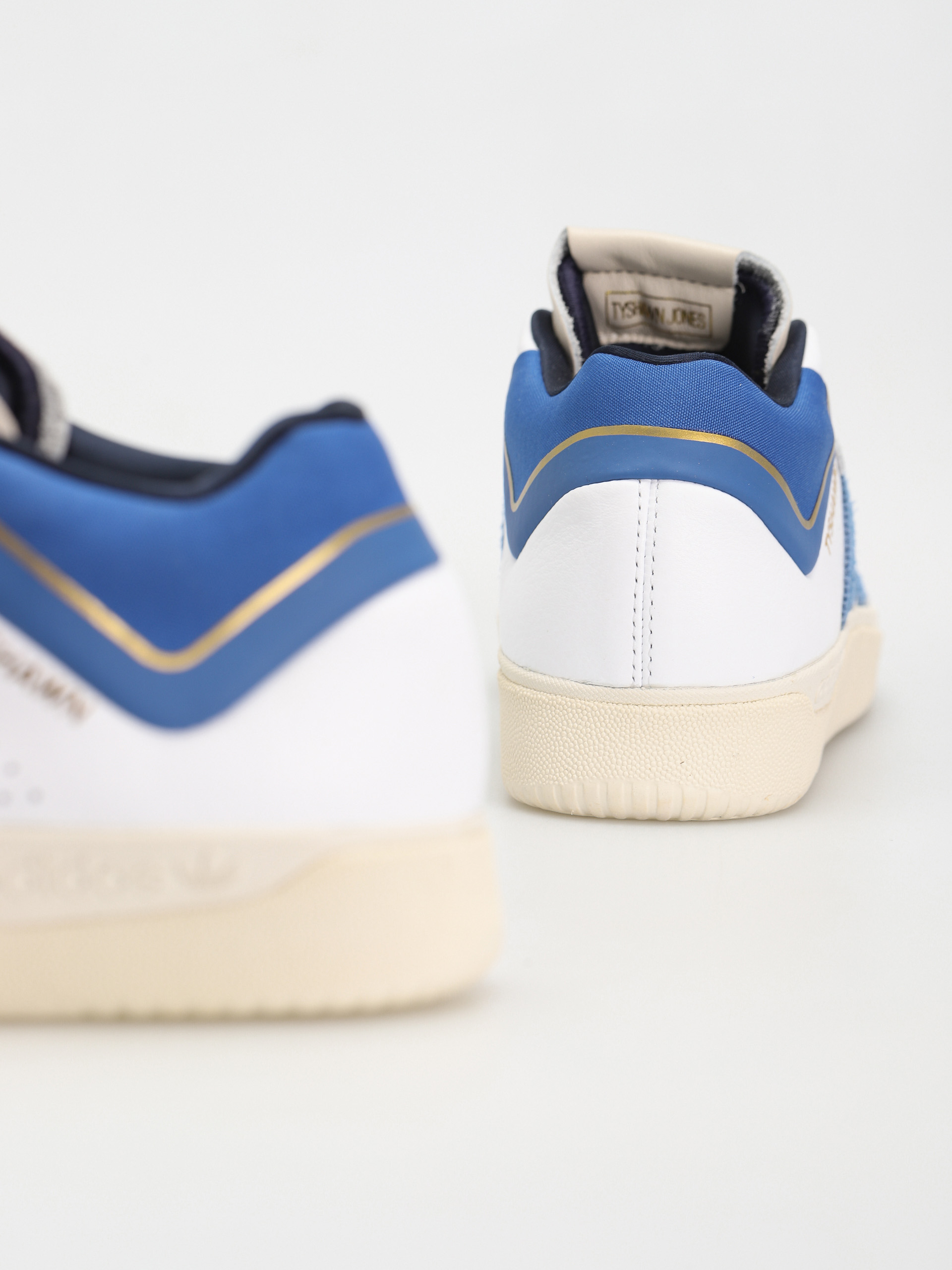 Pantofi adidas Tyshawn (ftwwht/custom/royblu)