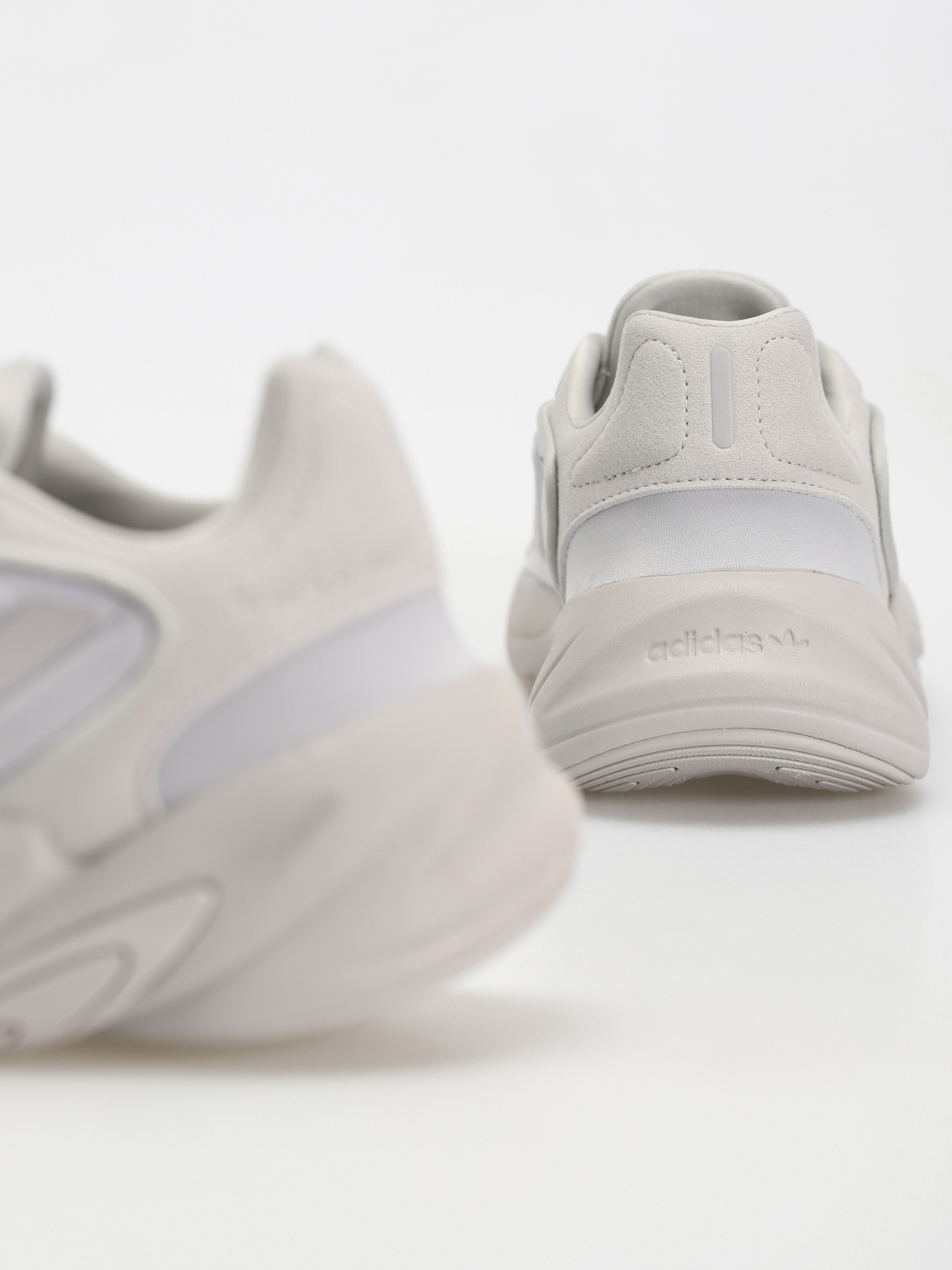 Pantofi adidas Originals Ozelia (gretwo/gretwo/grefou)