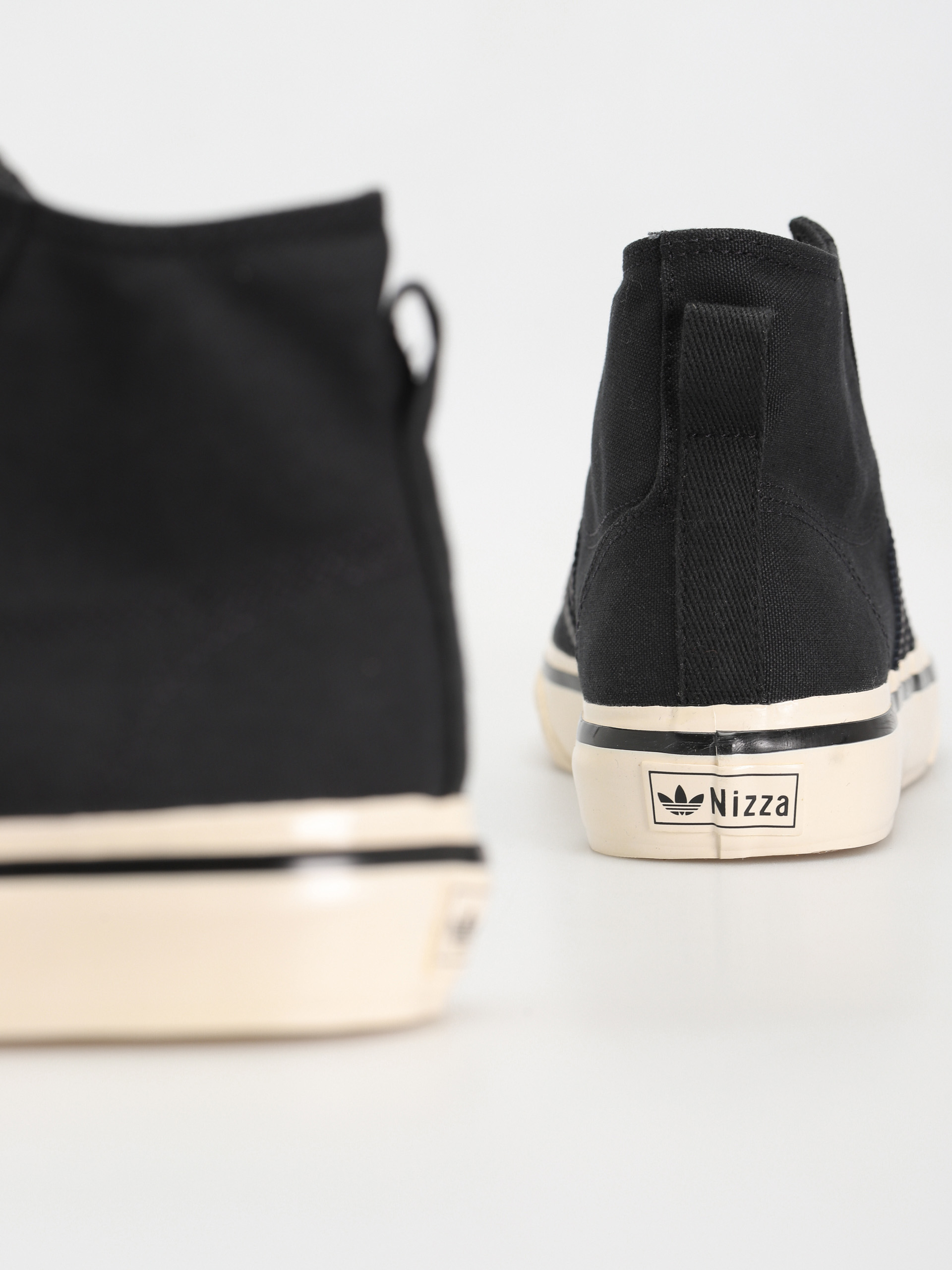 Pantofi adidas Originals Nizza Hi Rf 74 (cblack/cwhite/gum3)