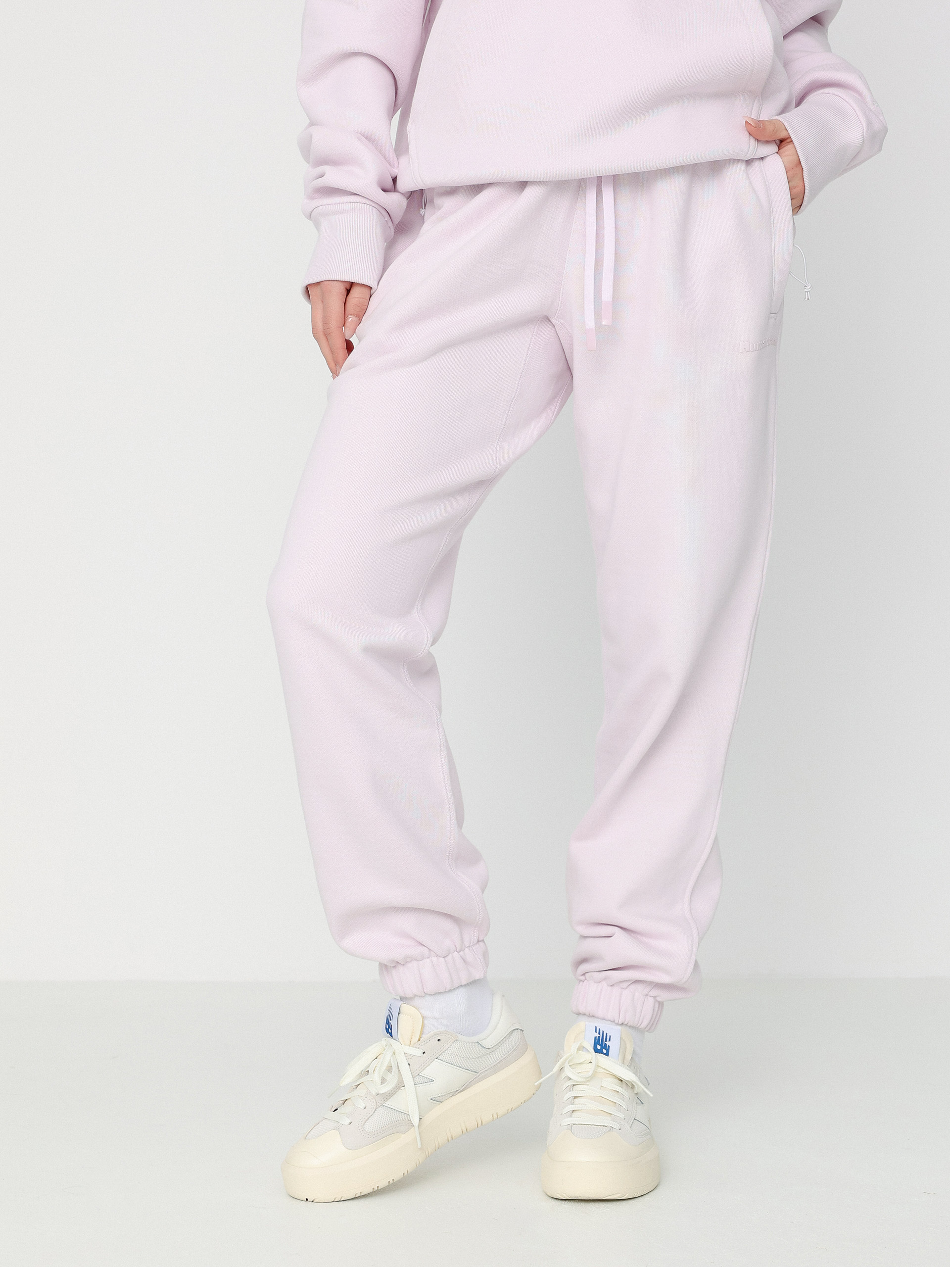 Pantaloni adidas Originals Pharrell Williams Basics Wmn (almpnk)