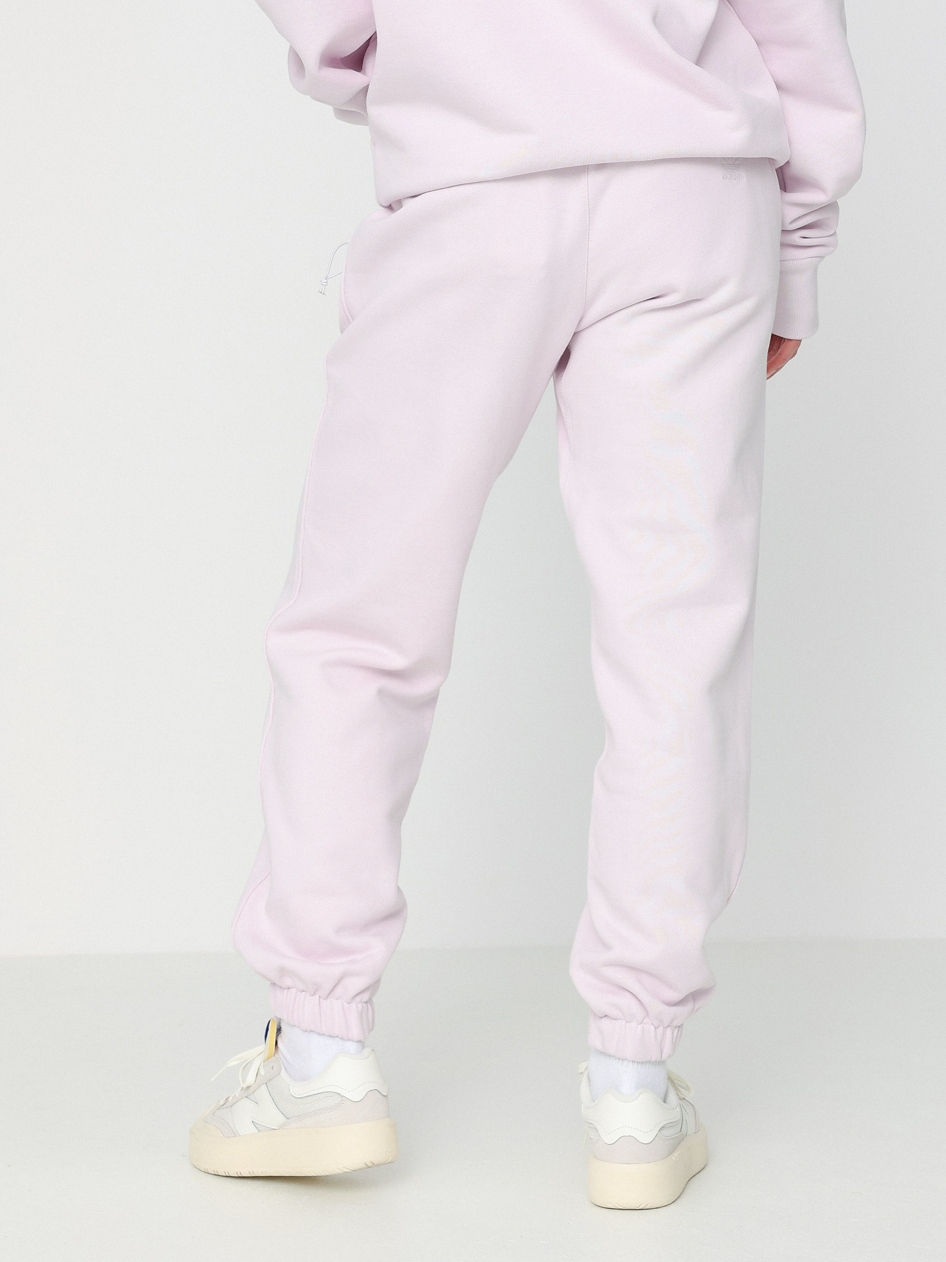 Pantaloni adidas Originals Pharrell Williams Basics Wmn (almpnk)