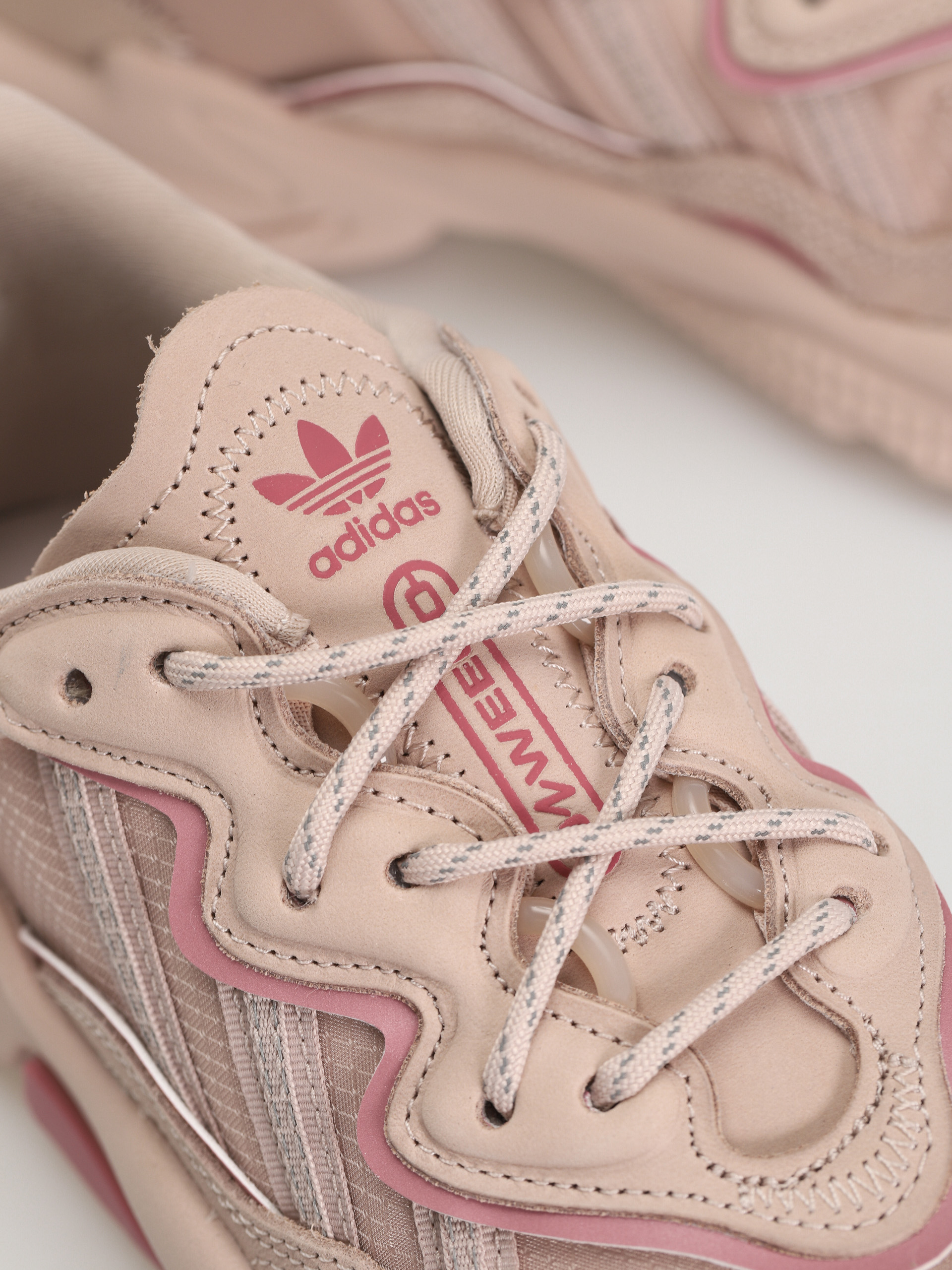 Pantofi adidas Originals Ozweego Wmn (wontau/pnkstr/wontau)