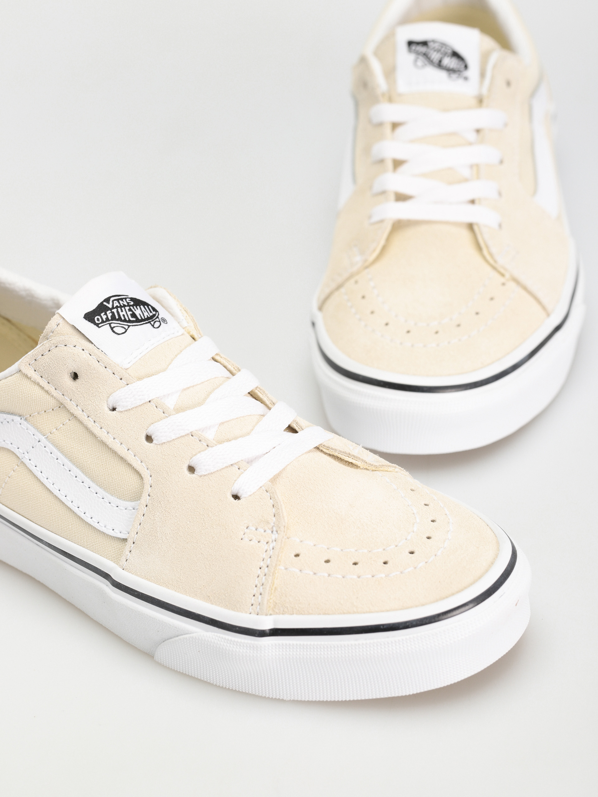 Pantofi Vans Sk8 Low (color theory classic white/true white)