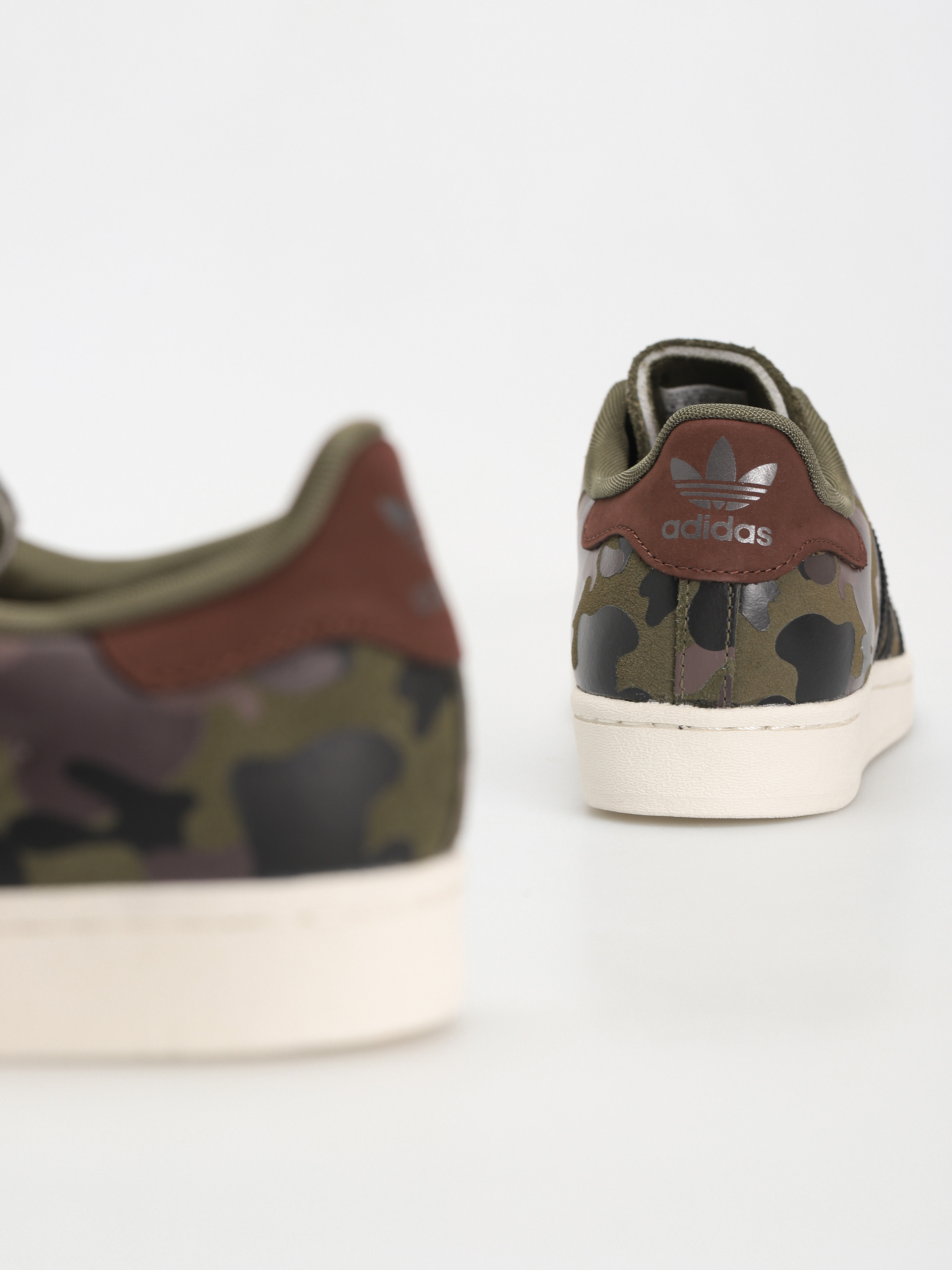 Pantofi adidas Originals Superstar (olistr/mesa/ngtred)