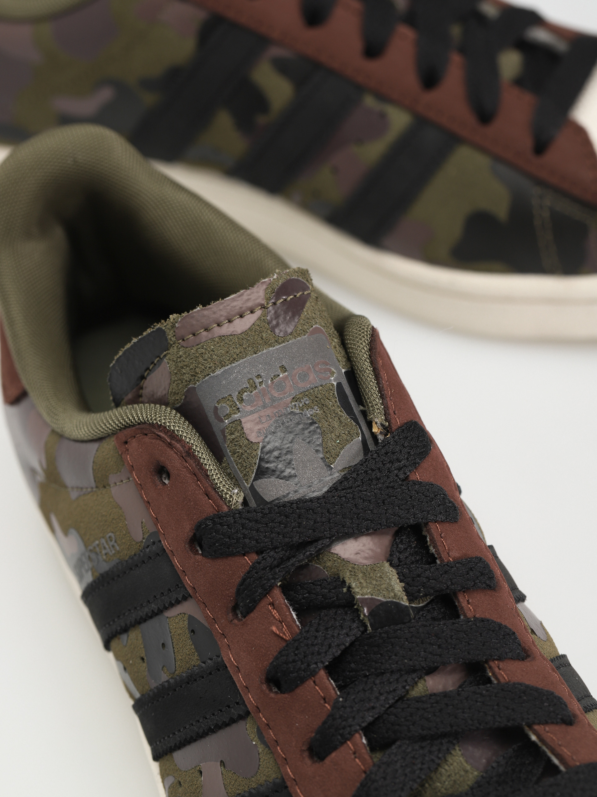 Pantofi adidas Originals Superstar (olistr/mesa/ngtred)