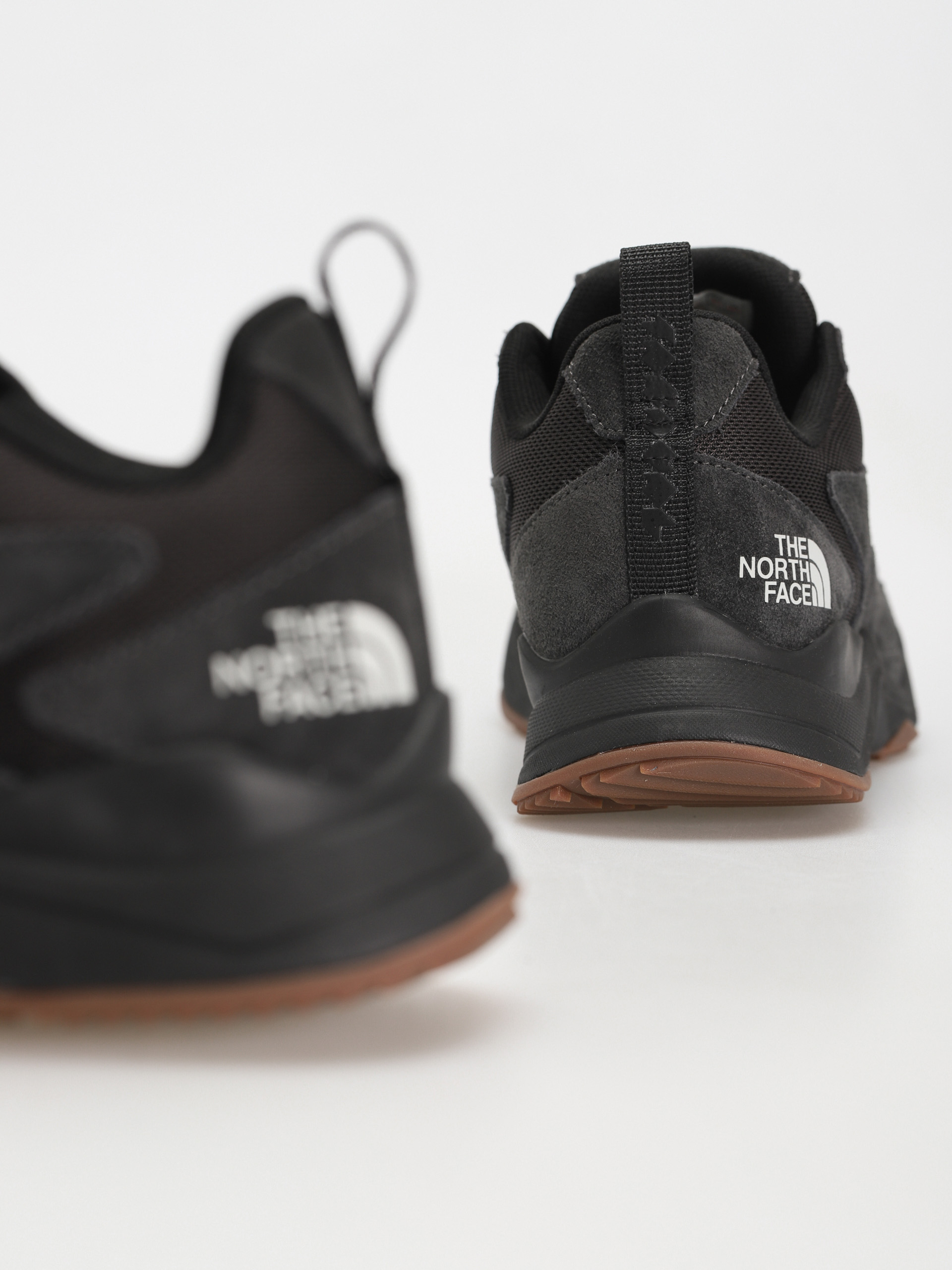 Pantofi The North Face Taraval Spirit (tnf black/asphalt grey)