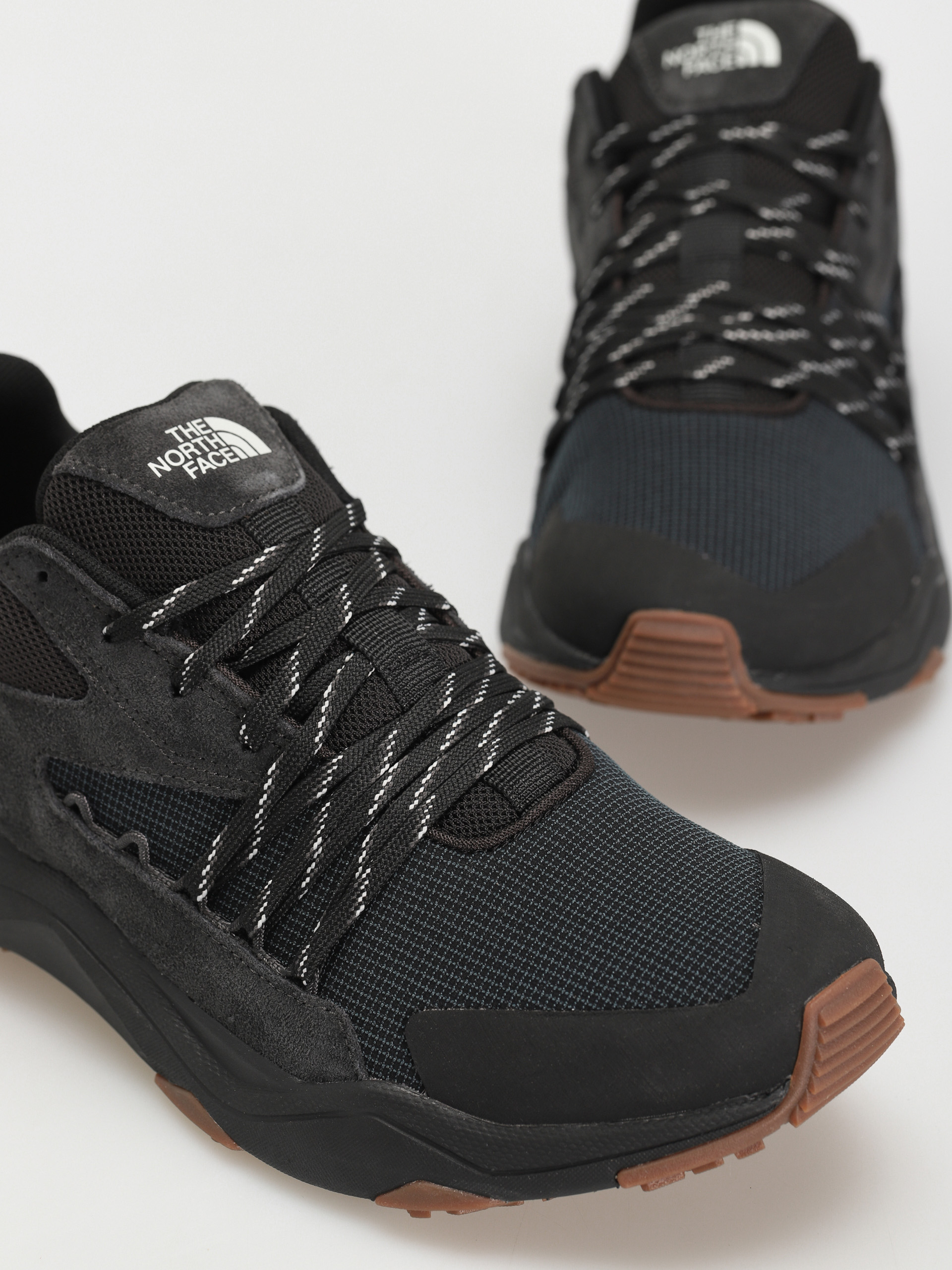 Pantofi The North Face Taraval Spirit (tnf black/asphalt grey)