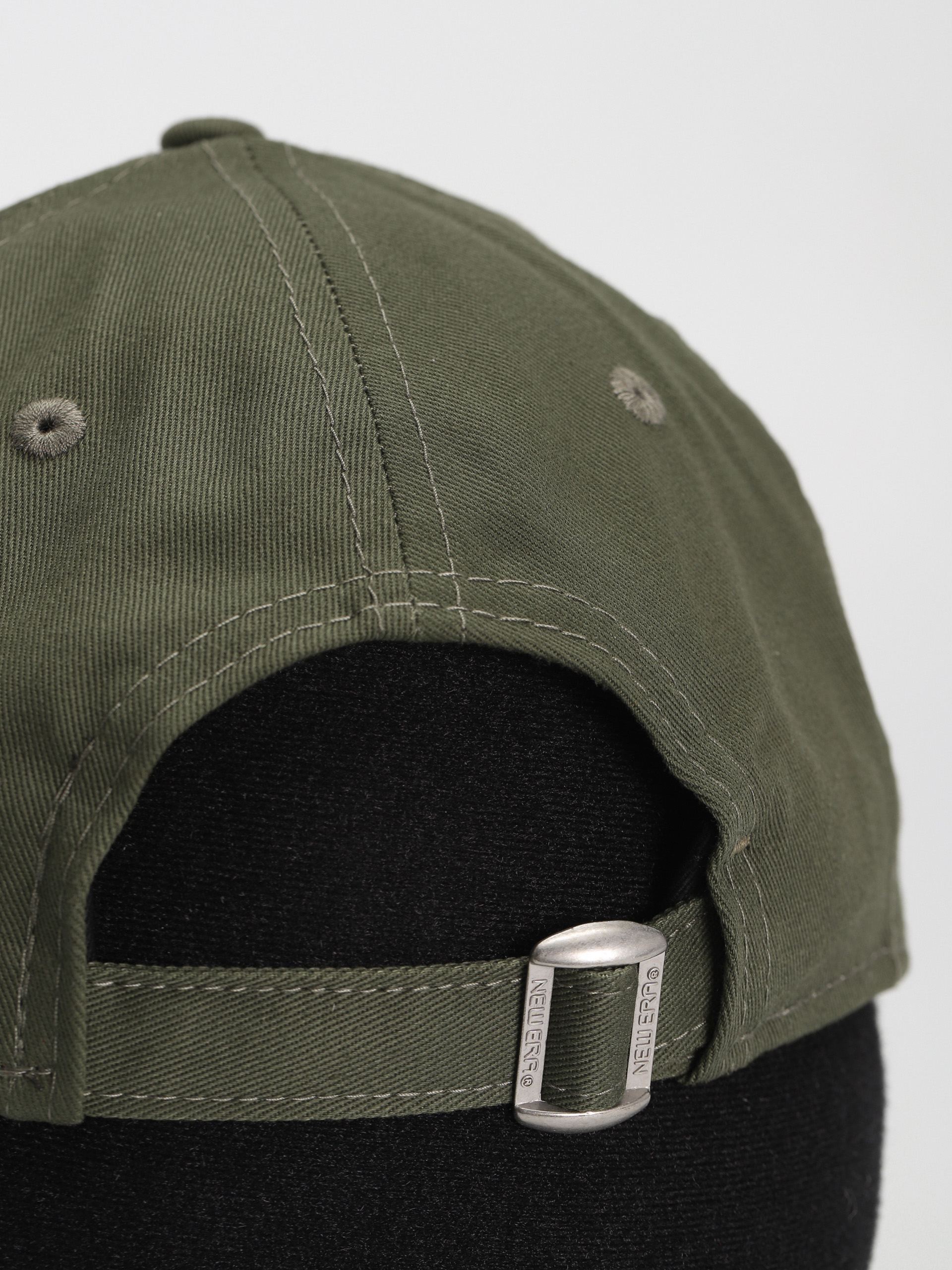 Șapcă New Era League Essential 9Forty New York Yankees Wmn (olive/white)