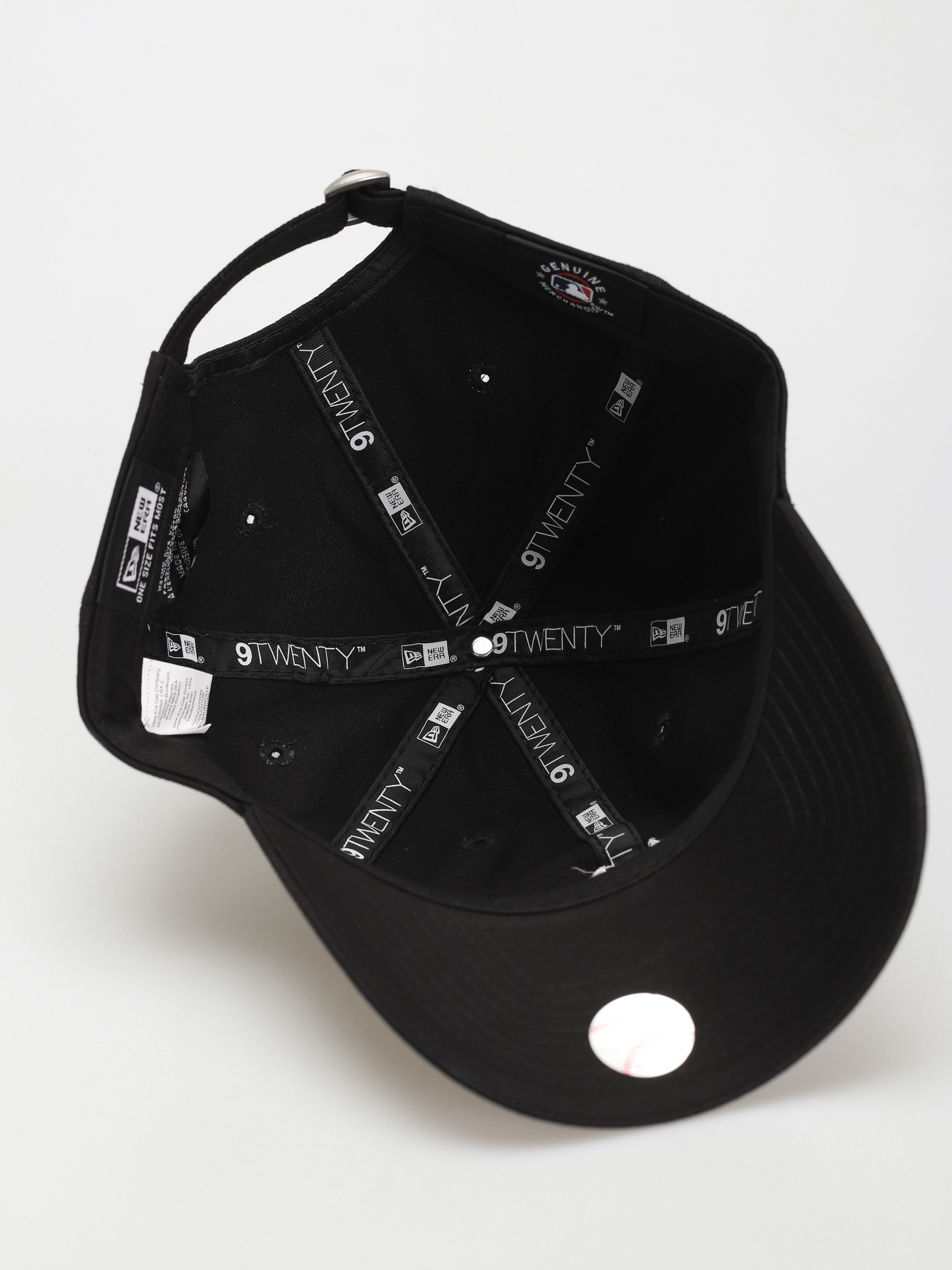 Șapcă New Era League Essential 9Twenty New York Yankees (black)
