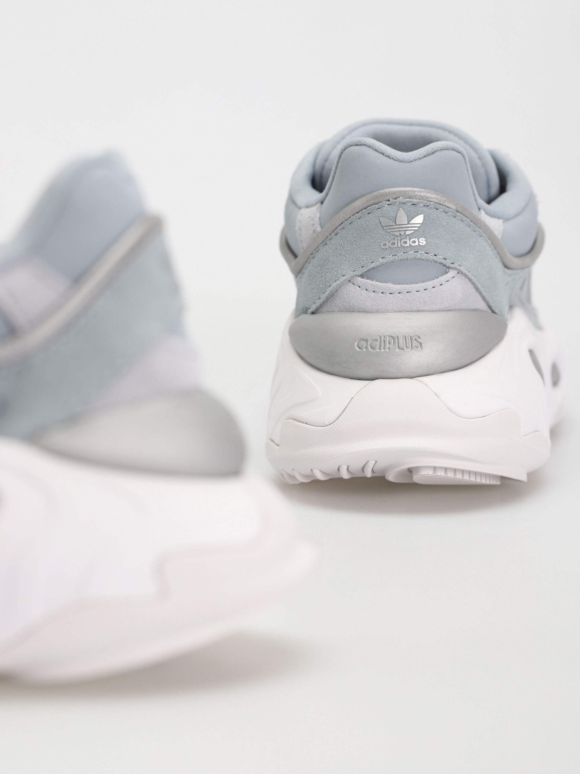 Pantofi adidas Originals Oznova (lgtgre/lgtgre/dshgry)