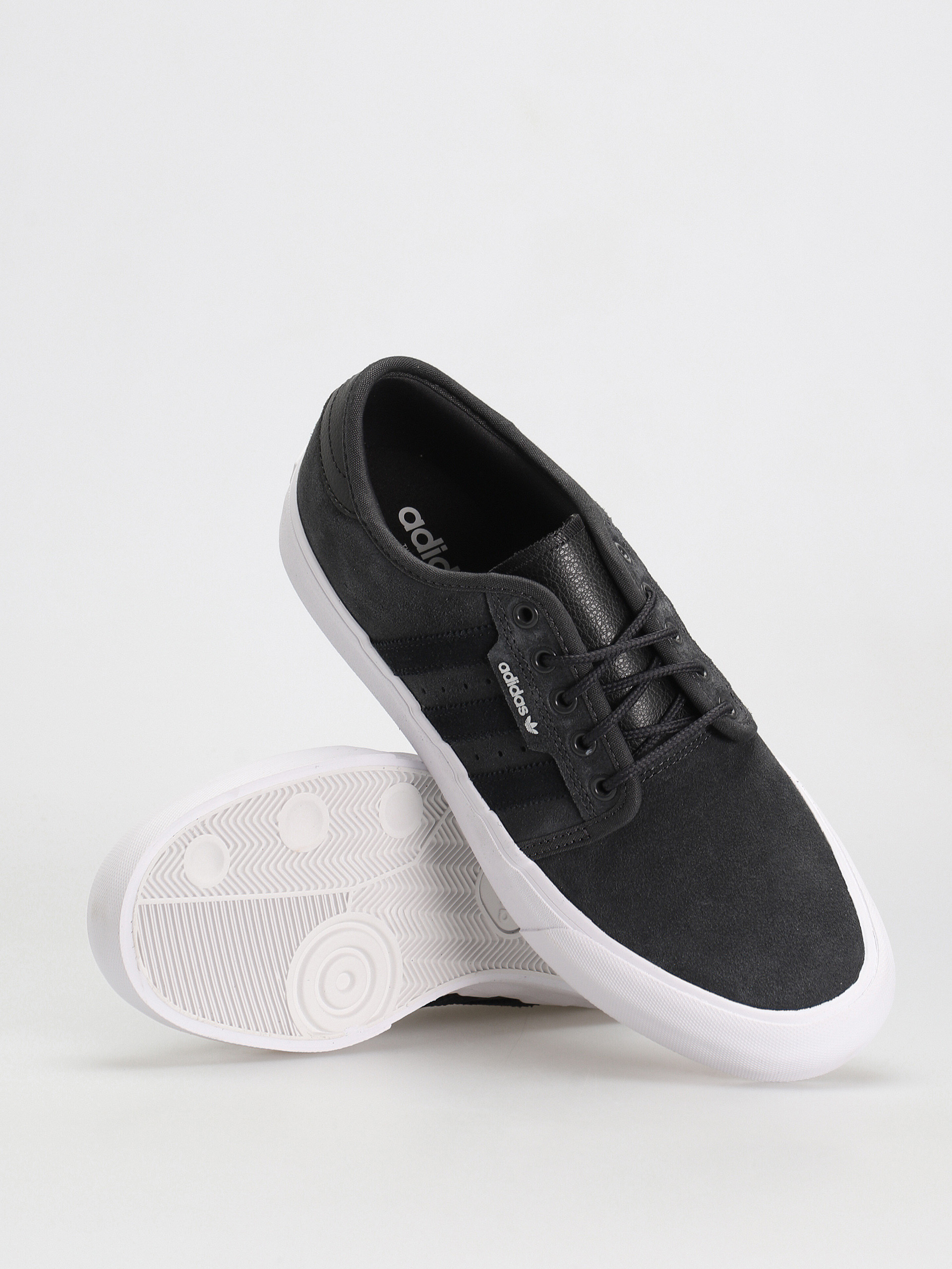 Pantofi adidas Seeley XT (carbon/cblack/ftwwht)