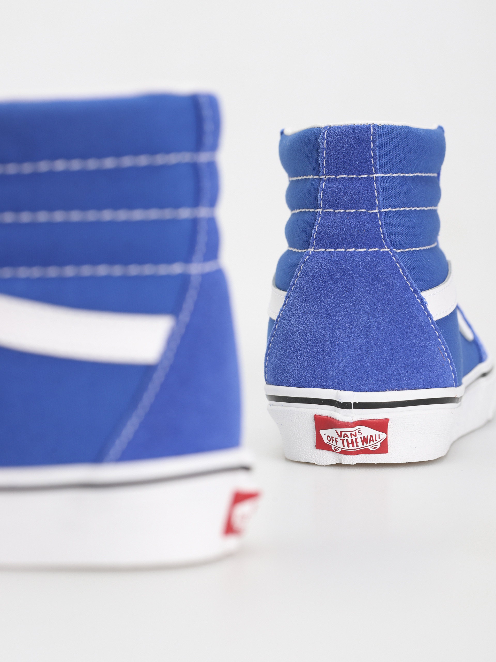Pantofi Vans Sk8 Hi (color theory dazzling blue)