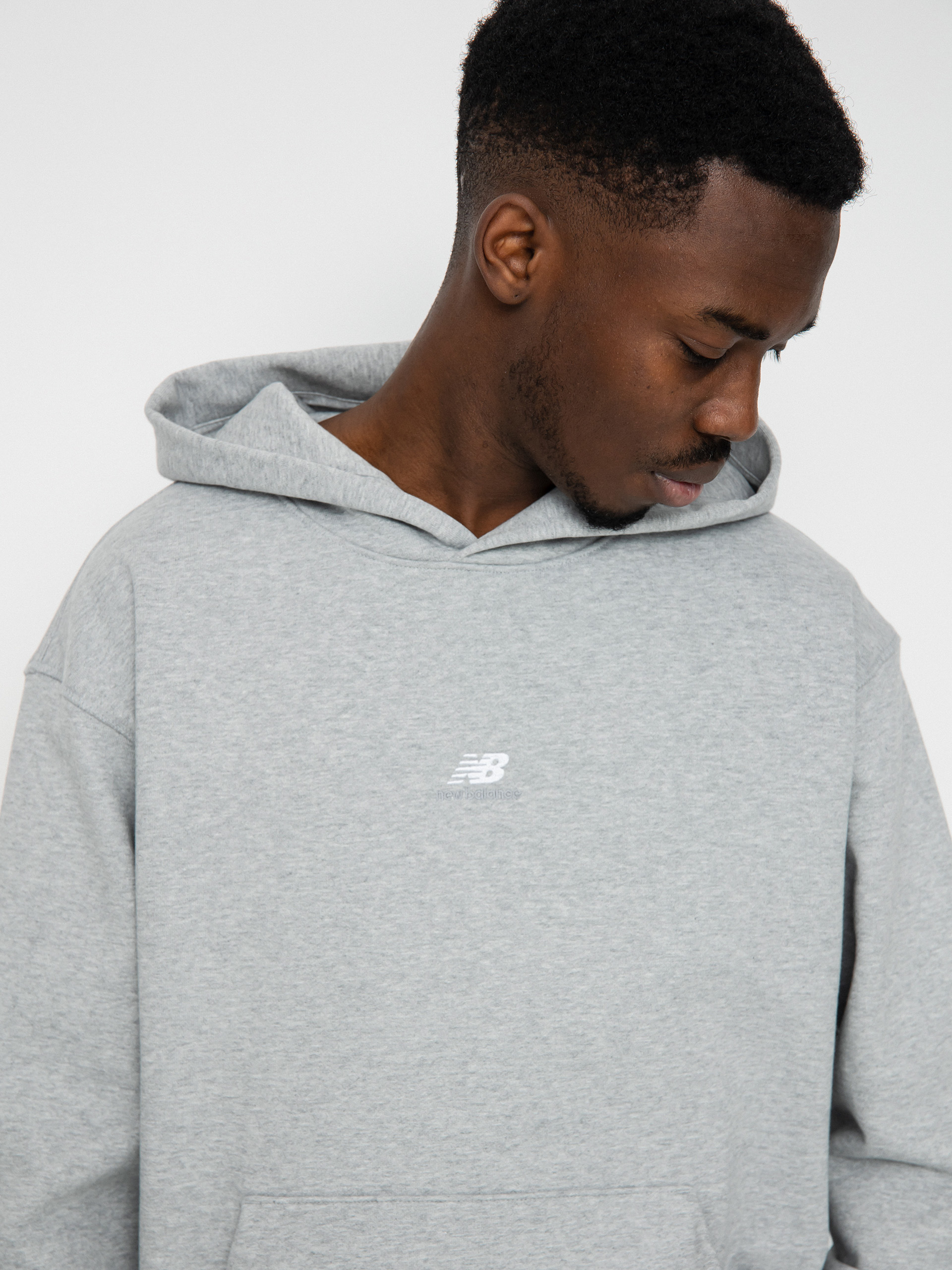 Hanorac cu glugă New Balance Athletics Remastered Graphic HD (athletic grey)