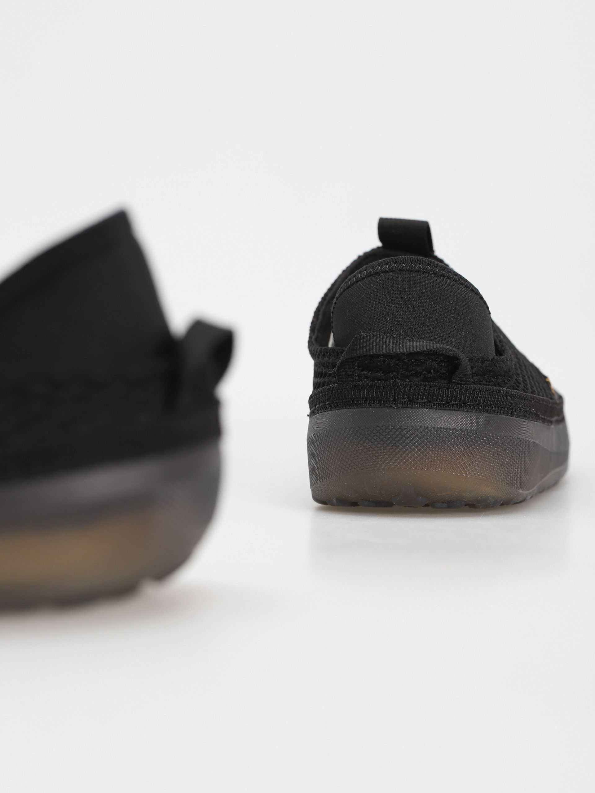 Pantofi The North Face Base Camp Mule (tnf black/tnf black)