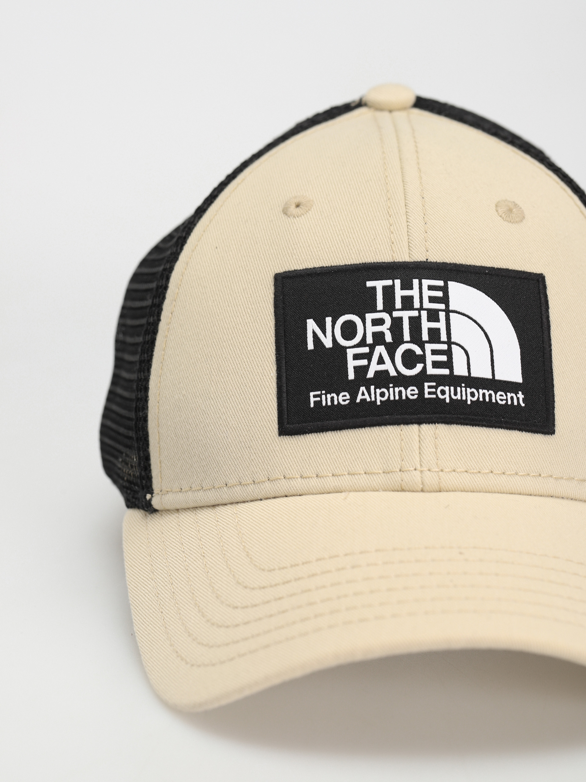 Șapcă The North Face Mudder Trucker (gravel)