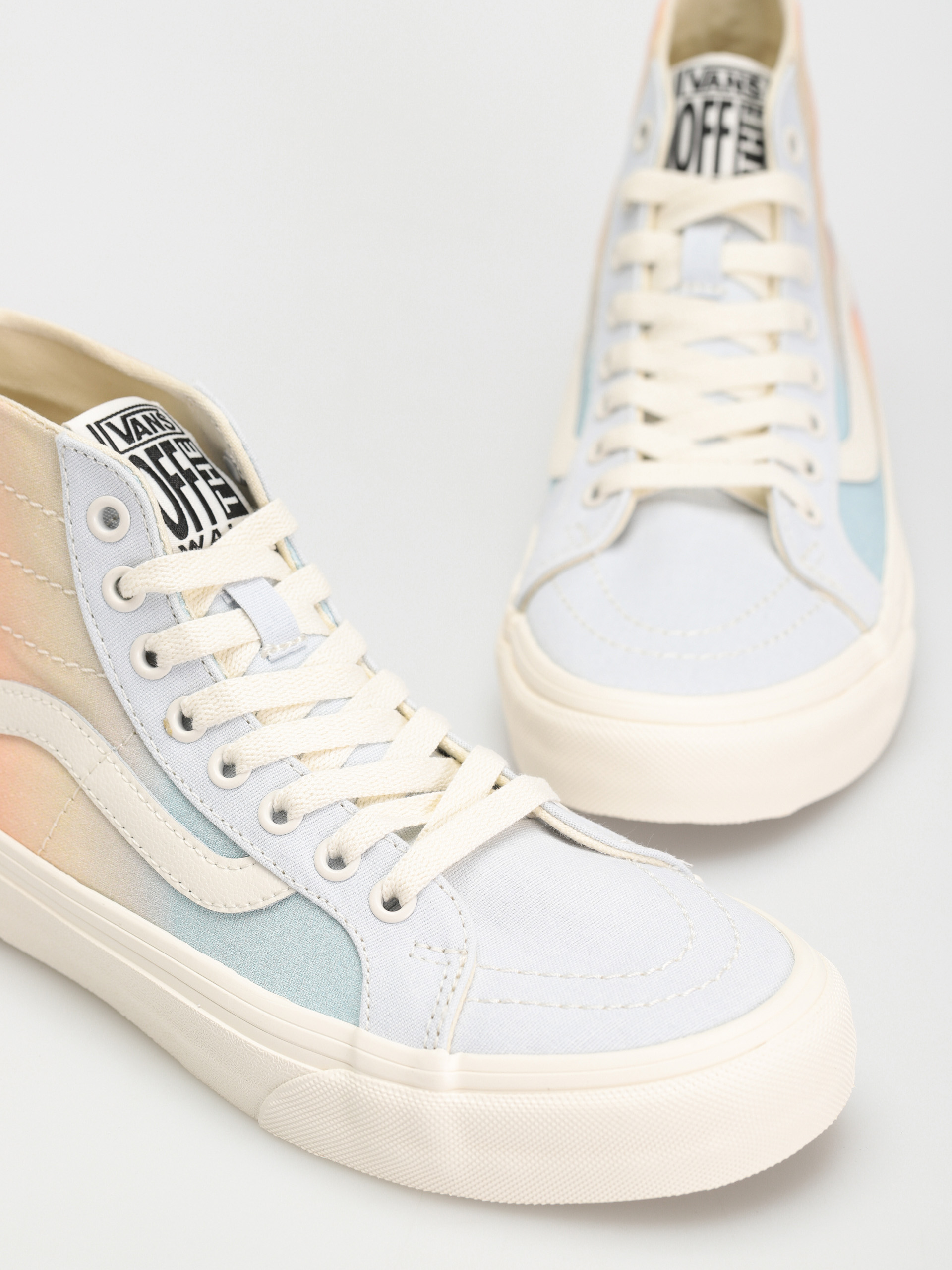 Pantofi Vans Sk8 Hi 38 Decon VR3 Sf Wmn (ombre plein air)