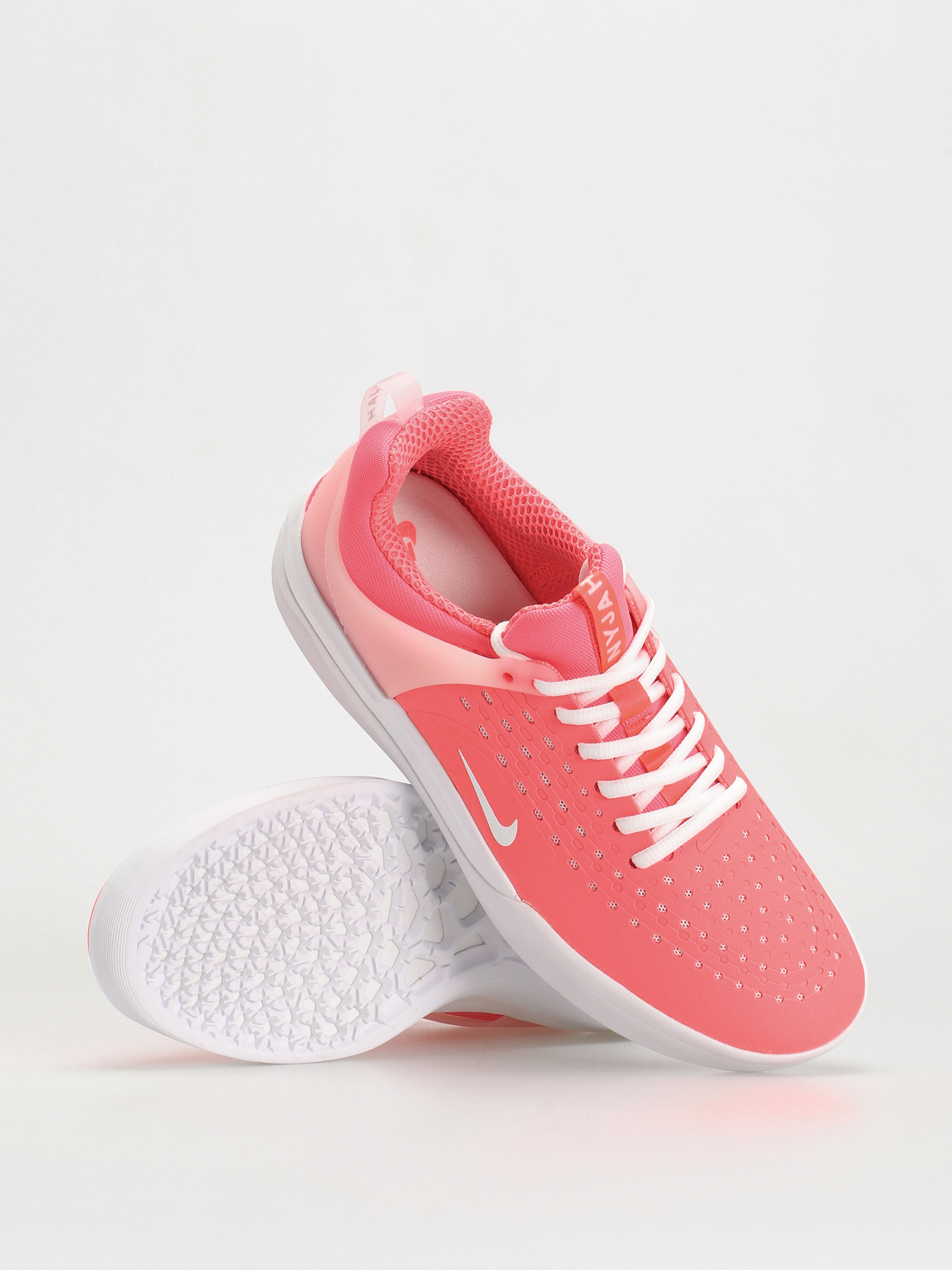 Pantofi Nike SB Zoom Nyjah 3 (hot punch/white hot punch hot punch)
