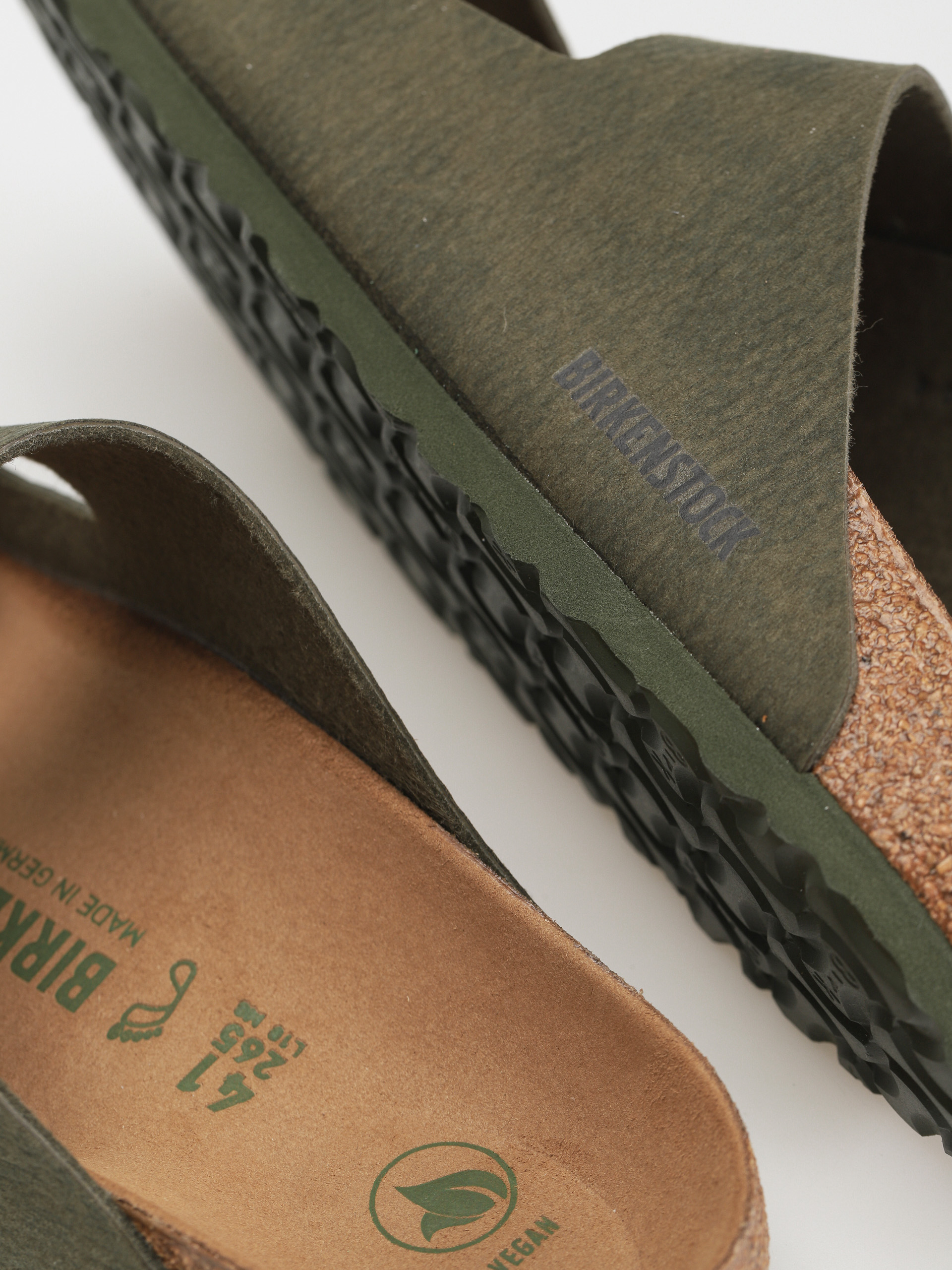 Șlapi Birkenstock Arizona Vegan Regular (desert dust thyme)
