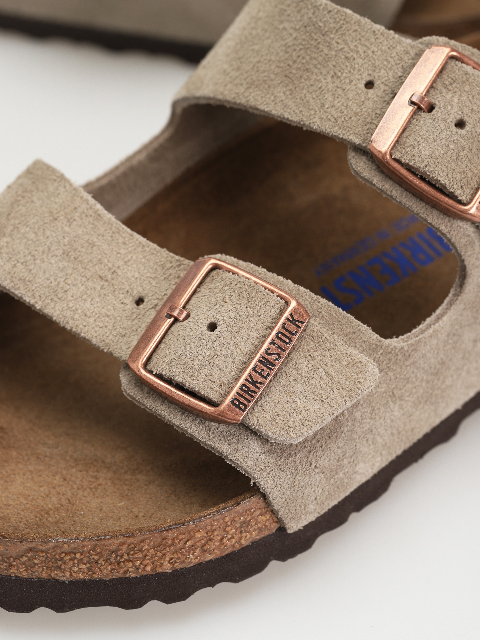 Șlapi Birkenstock Arizona Suede Regular (taupe)