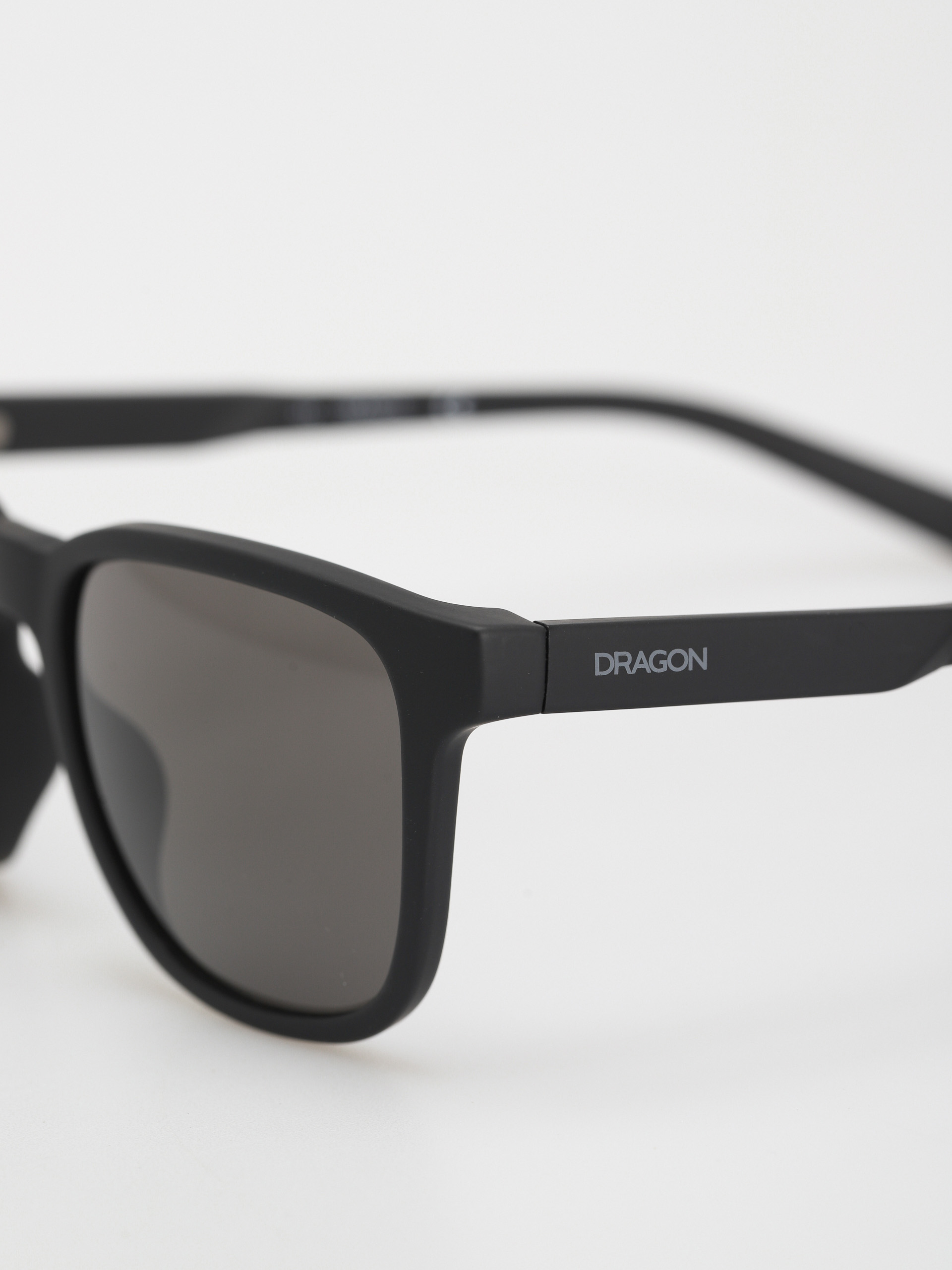 Ochelari de soare Dragon Clover (matte black/lumalens smoke)