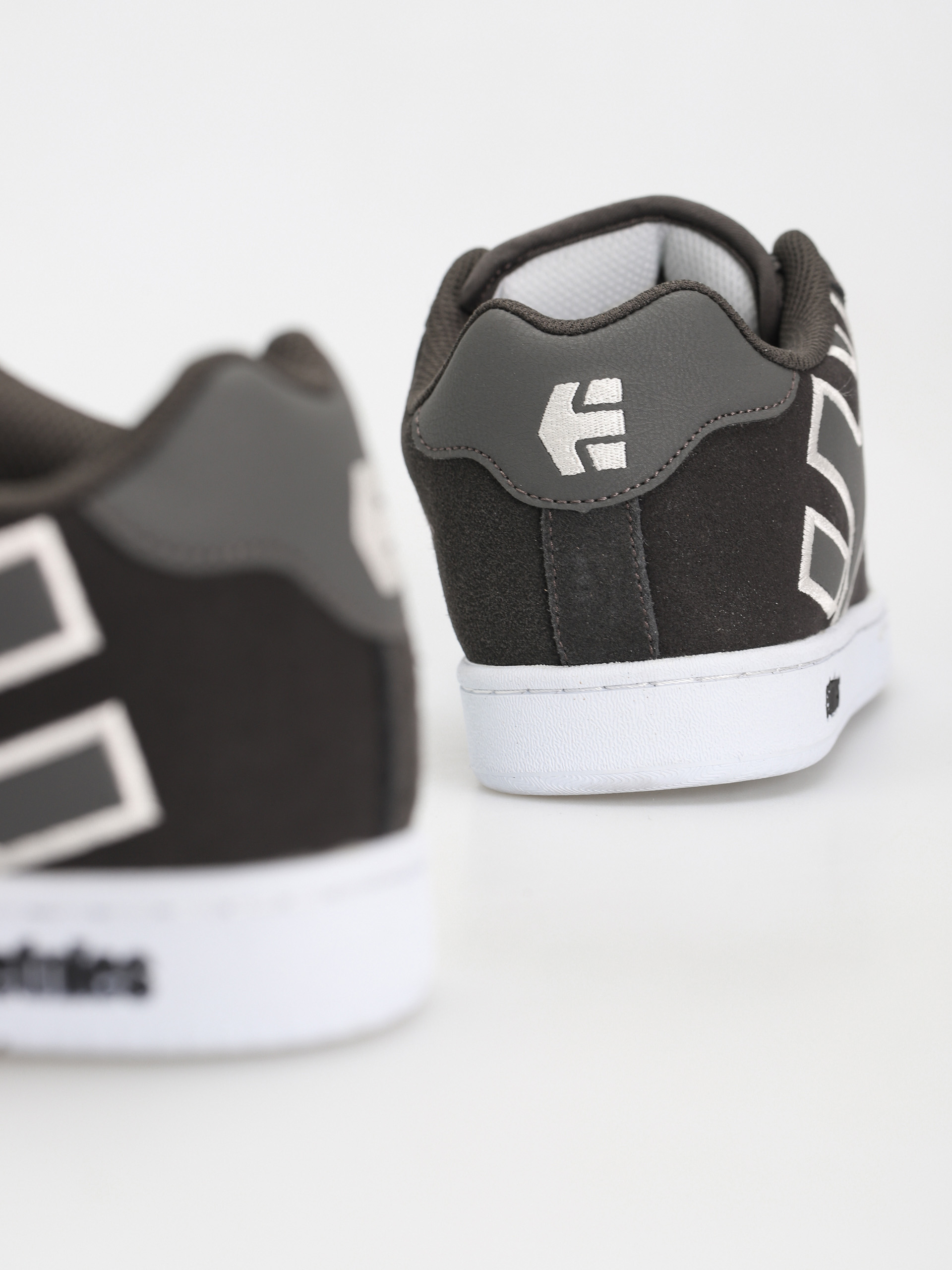Pantofi Etnies Fader (dark grey/white)