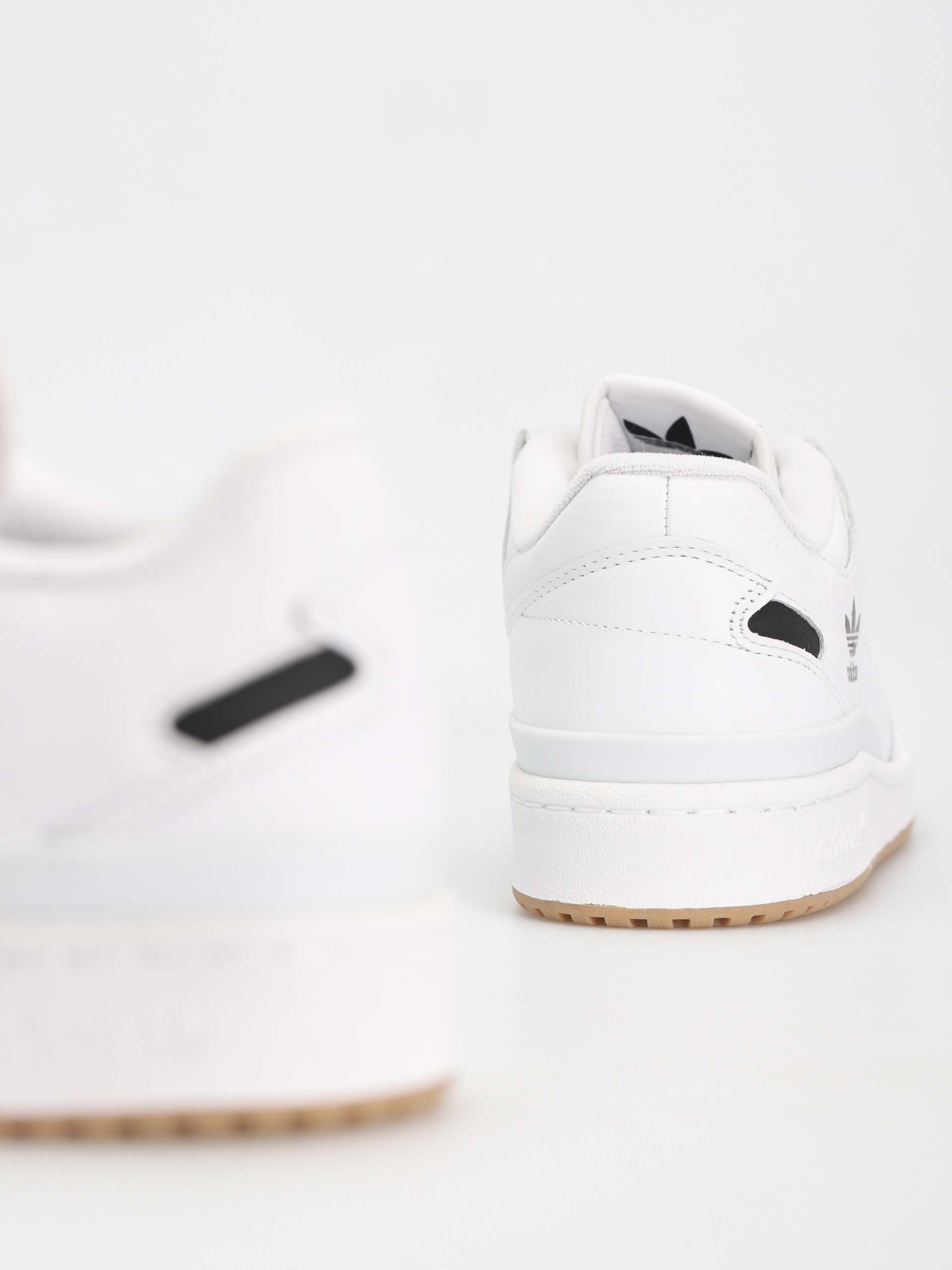 Pantofi adidas Forum 84 Low Adv (ftwwht/cblack/ftwwht)