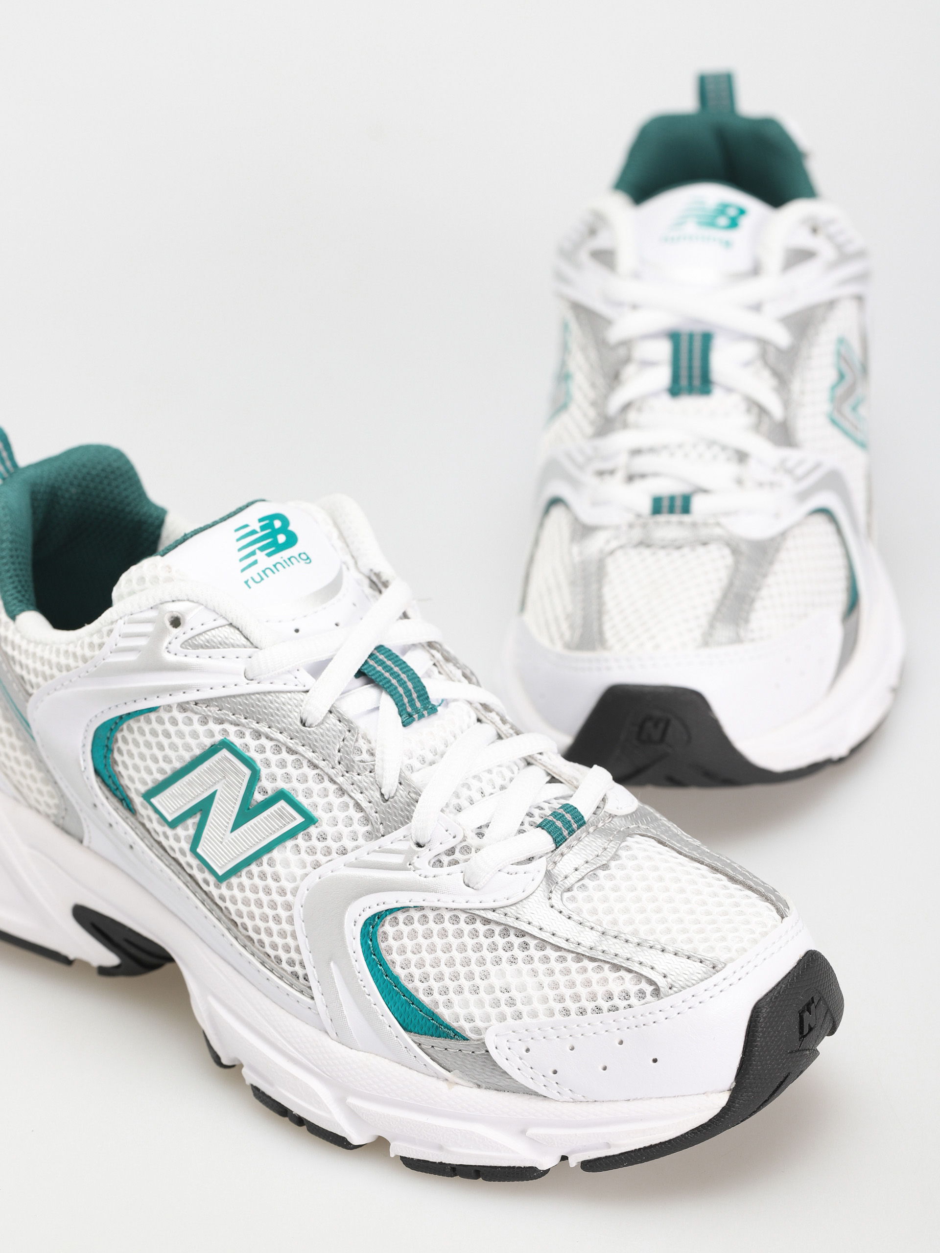 Pantofi New Balance 530 (white/silver metalic/turquoise)
