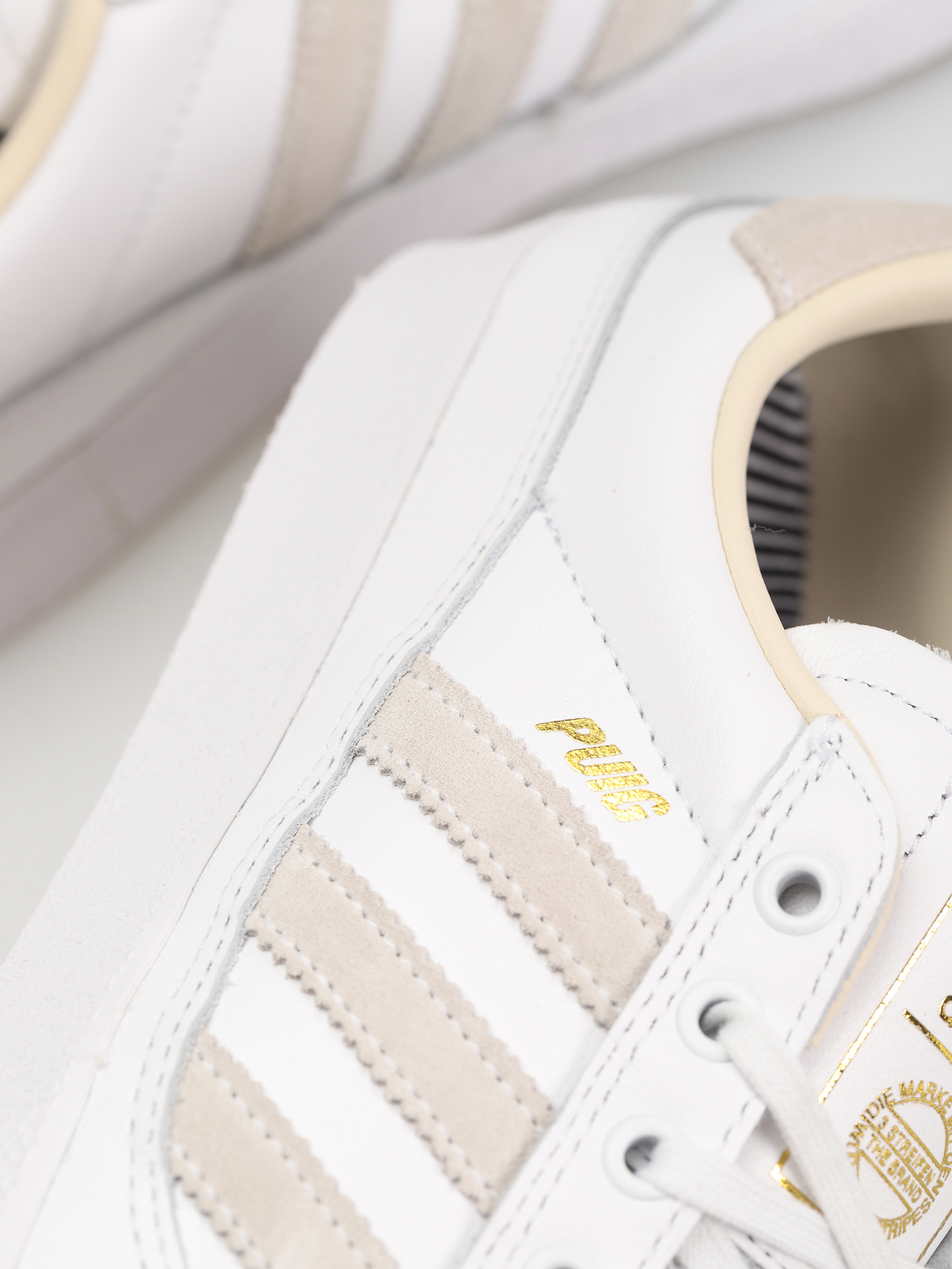 Pantofi adidas Puig Indoor (ftwwht/ftwwht/custom)