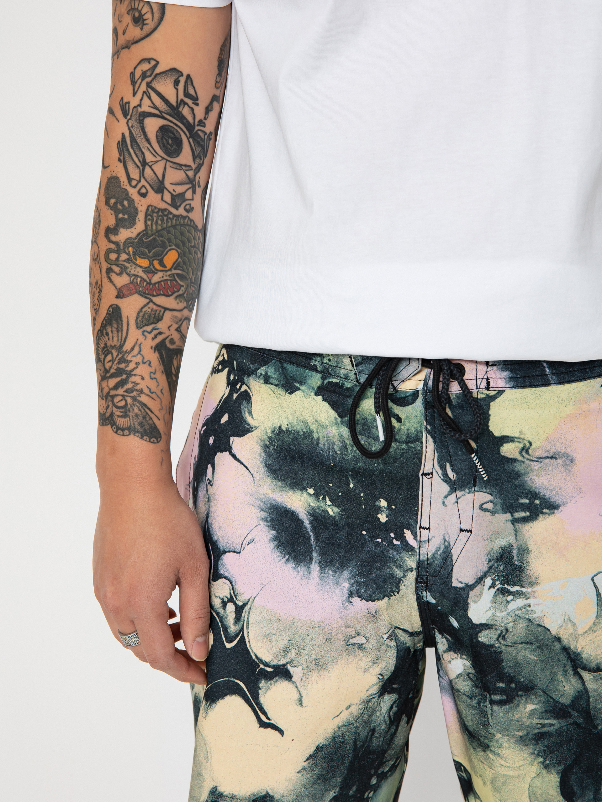 Șort pentru plajă Volcom Skulli Wash Stoney 19 (dawn yellow)
