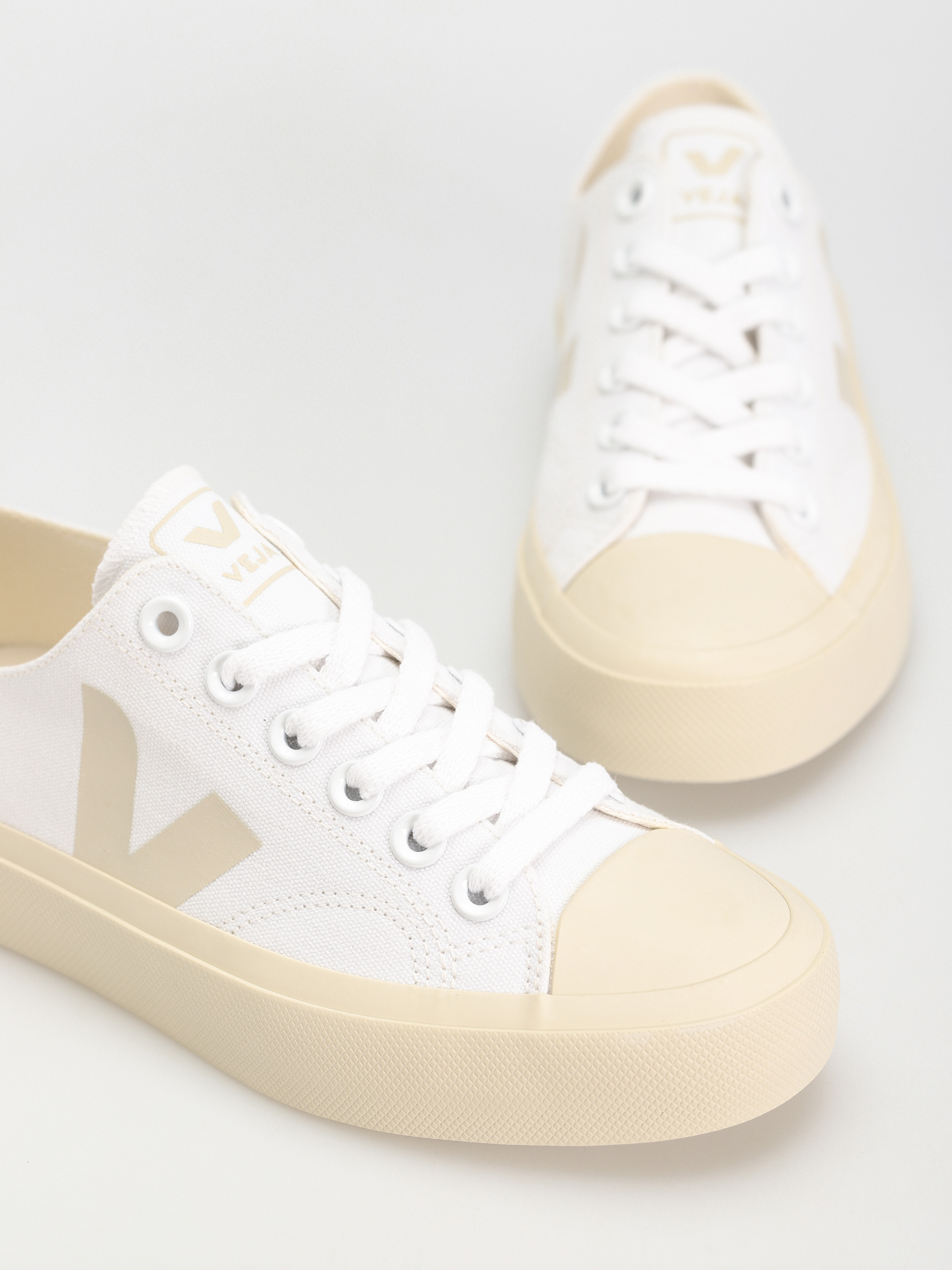 Pantofi Veja Wata II Low Wmn (white pierre)