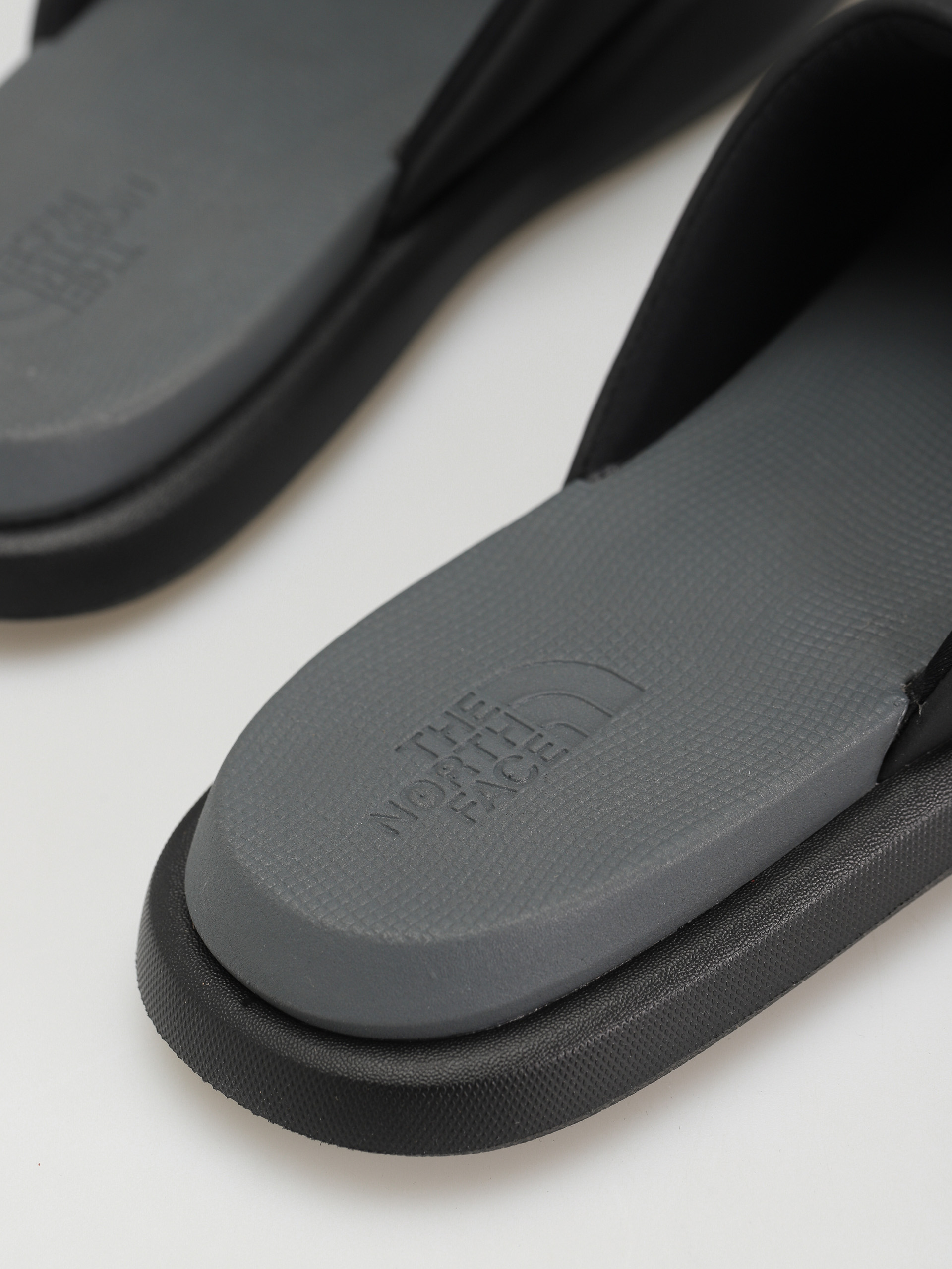 Șlapi The North Face Triarch Wmn (tnf black/tnf white)