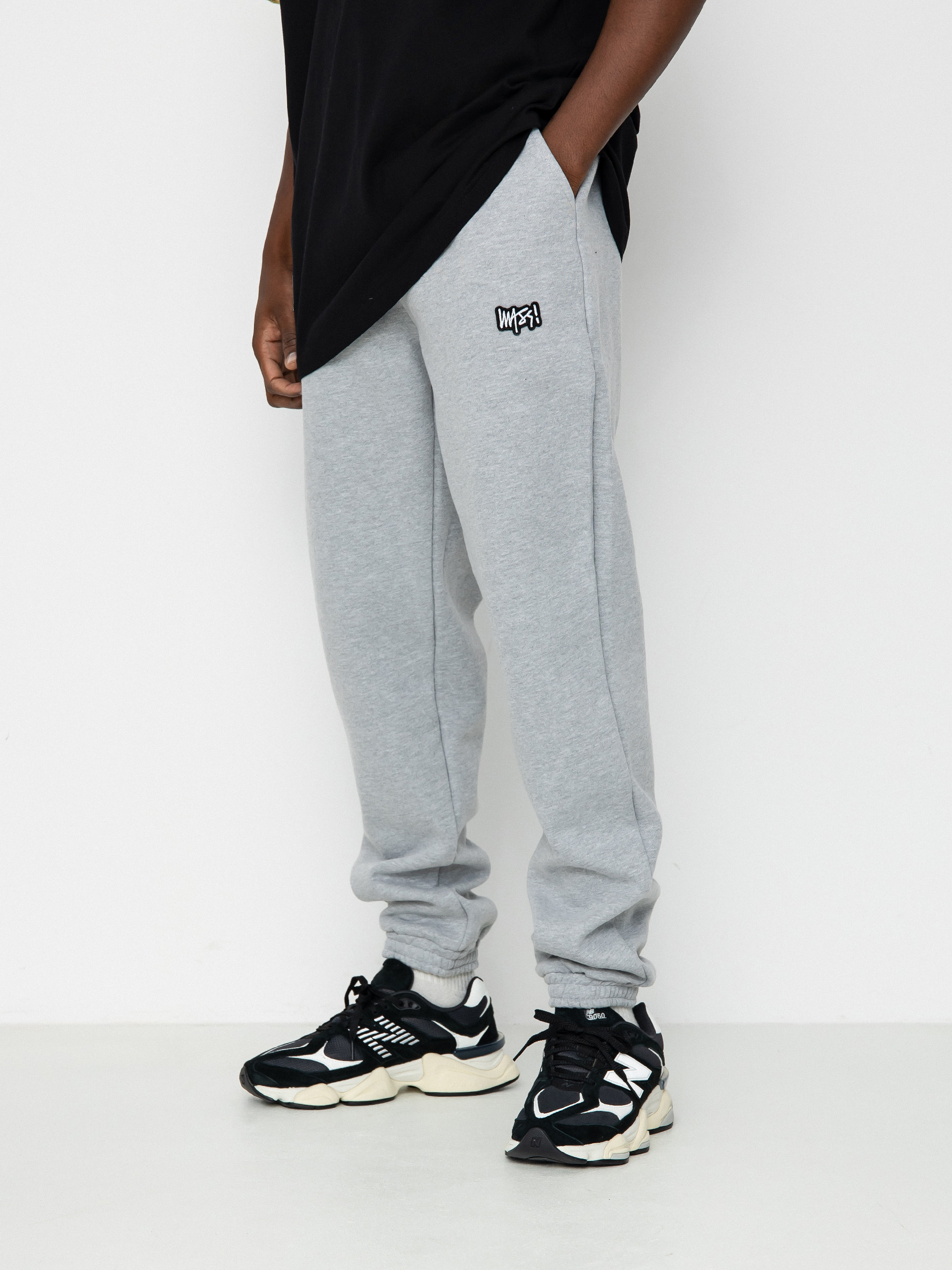 Pantaloni MassDnm Signature Patch Sweatpants (heather grey)