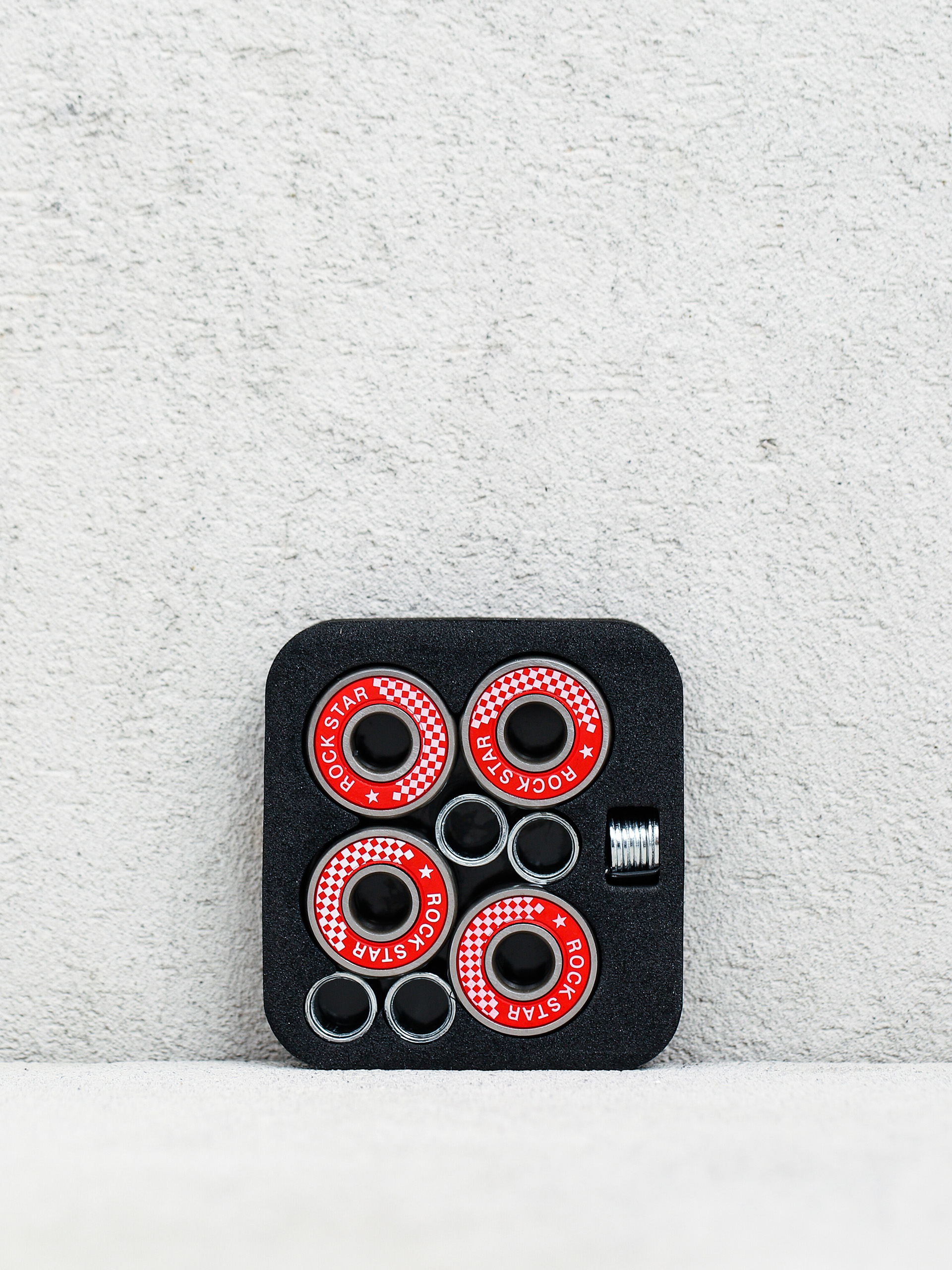 Rulmenți Rock Star Bearings 8 Pack Abec 9 Metal Ball Bearings (black/red)