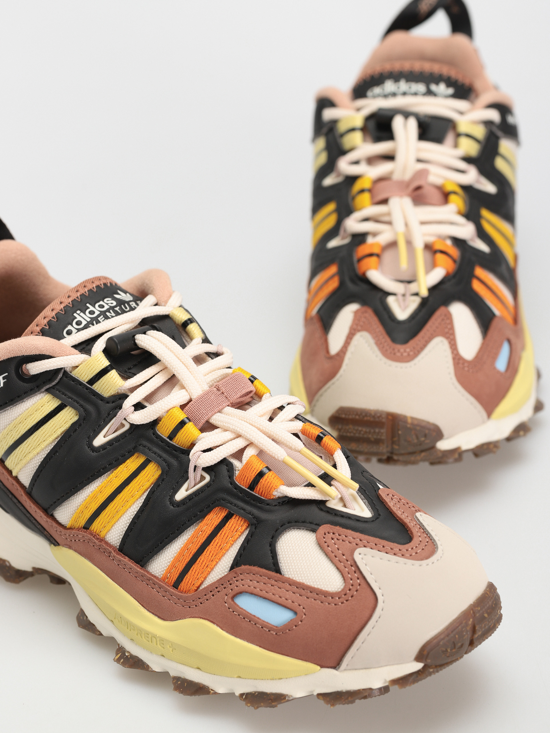 Pantofi adidas Originals Hyperturf (cblack/wonwhi/clastr)