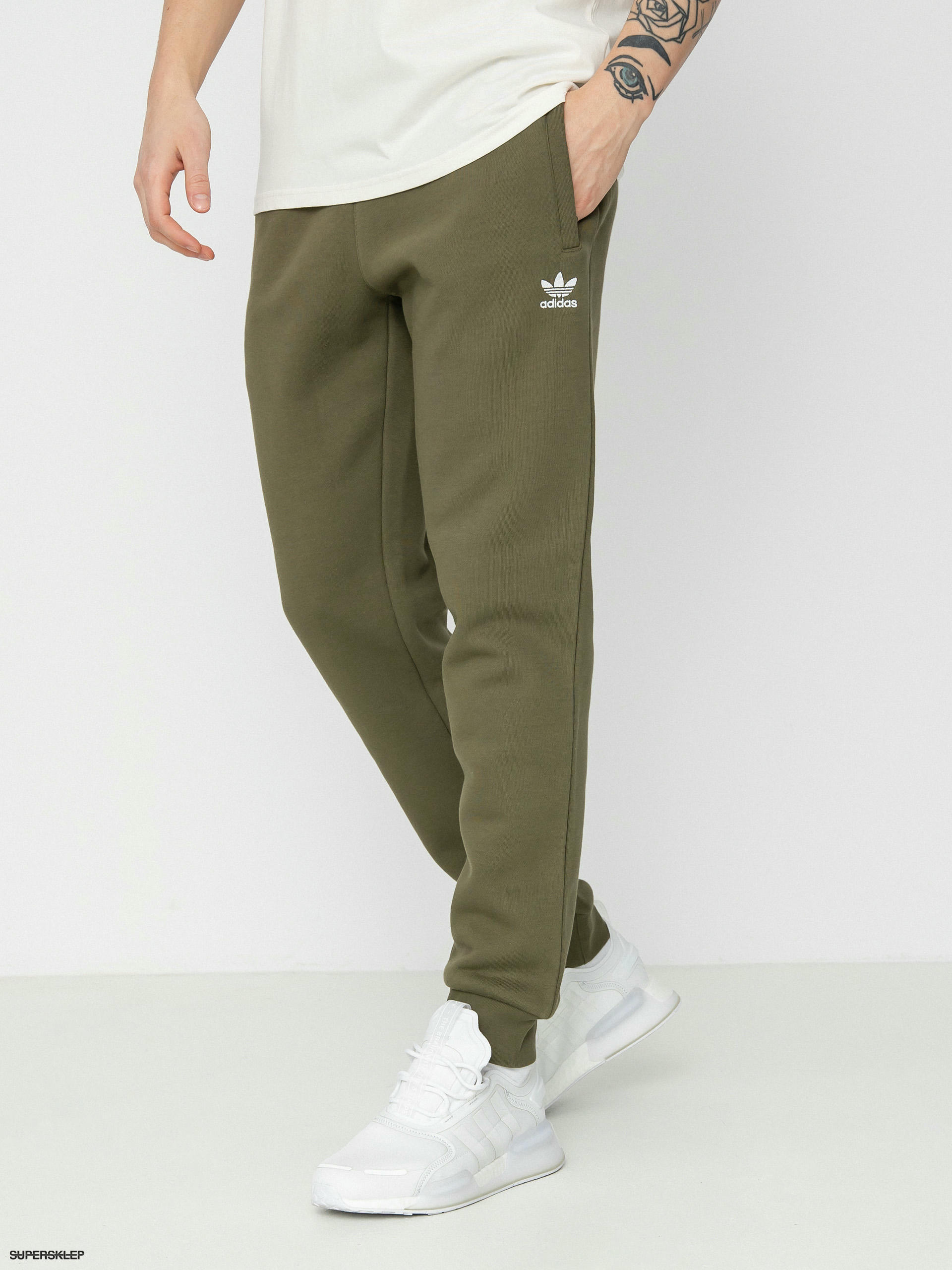 Pantaloni adidas clearance essentials