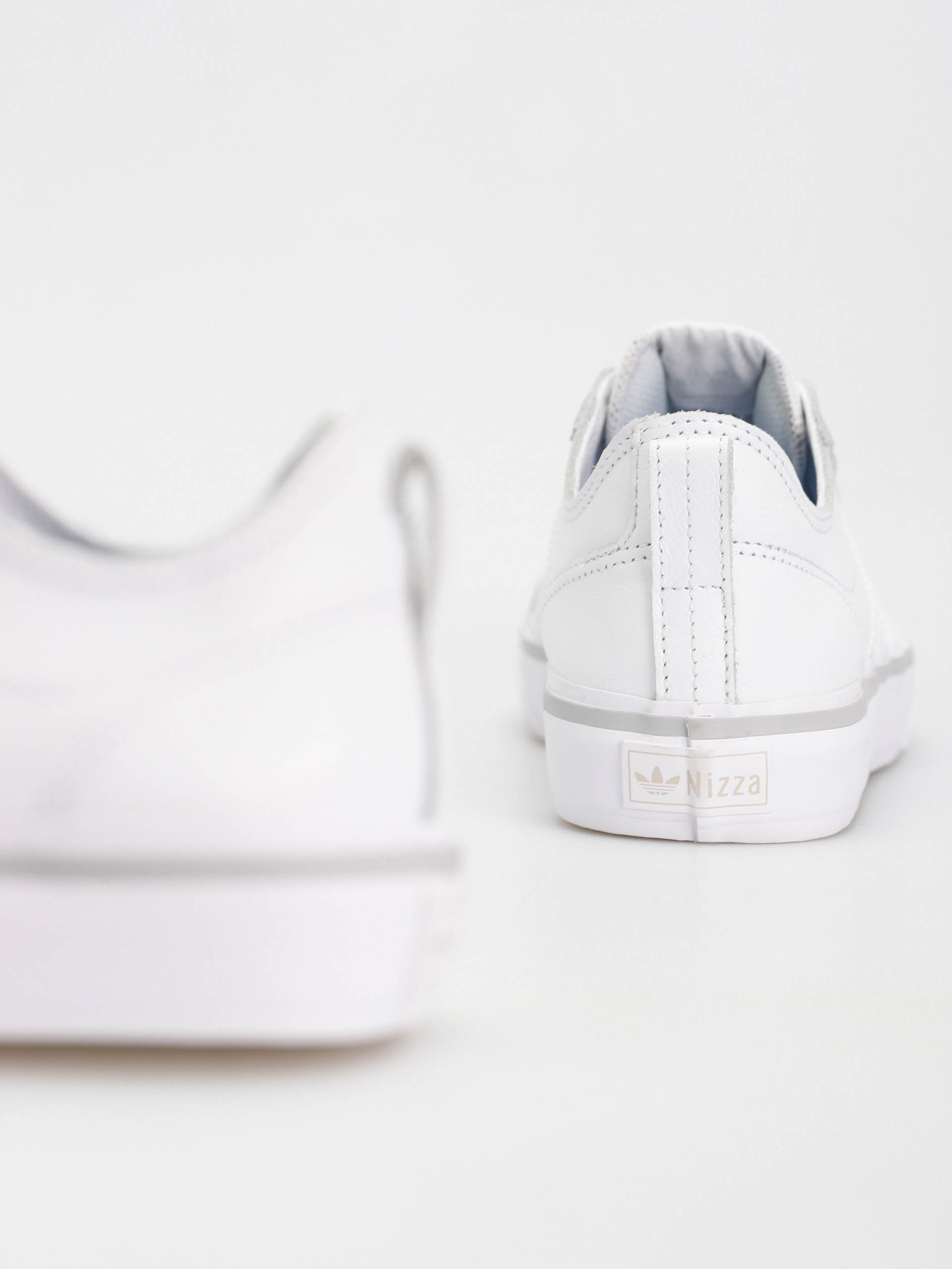 Pantofi adidas Nizza Low Adv (ftwwht/ftwwht/gretwo)